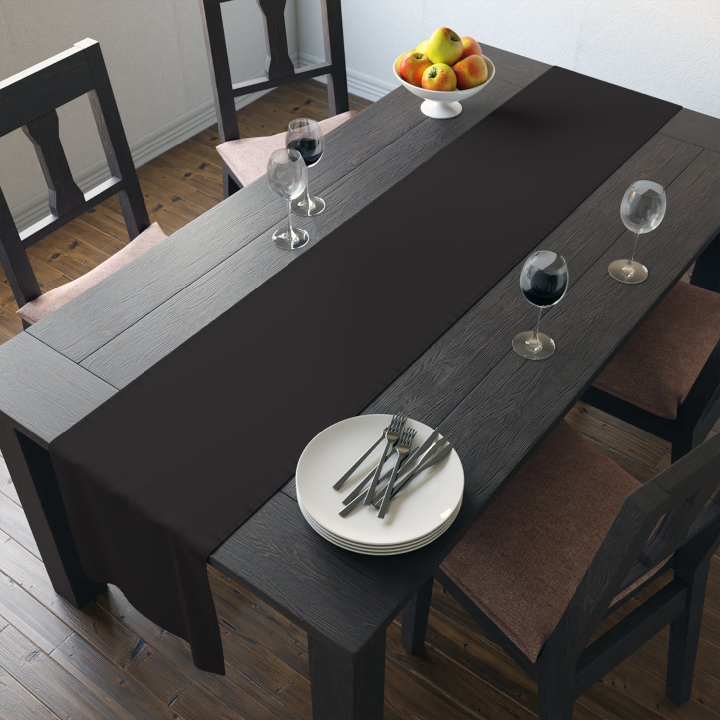 Table Runner | Raleigh, North Carolina | Dark