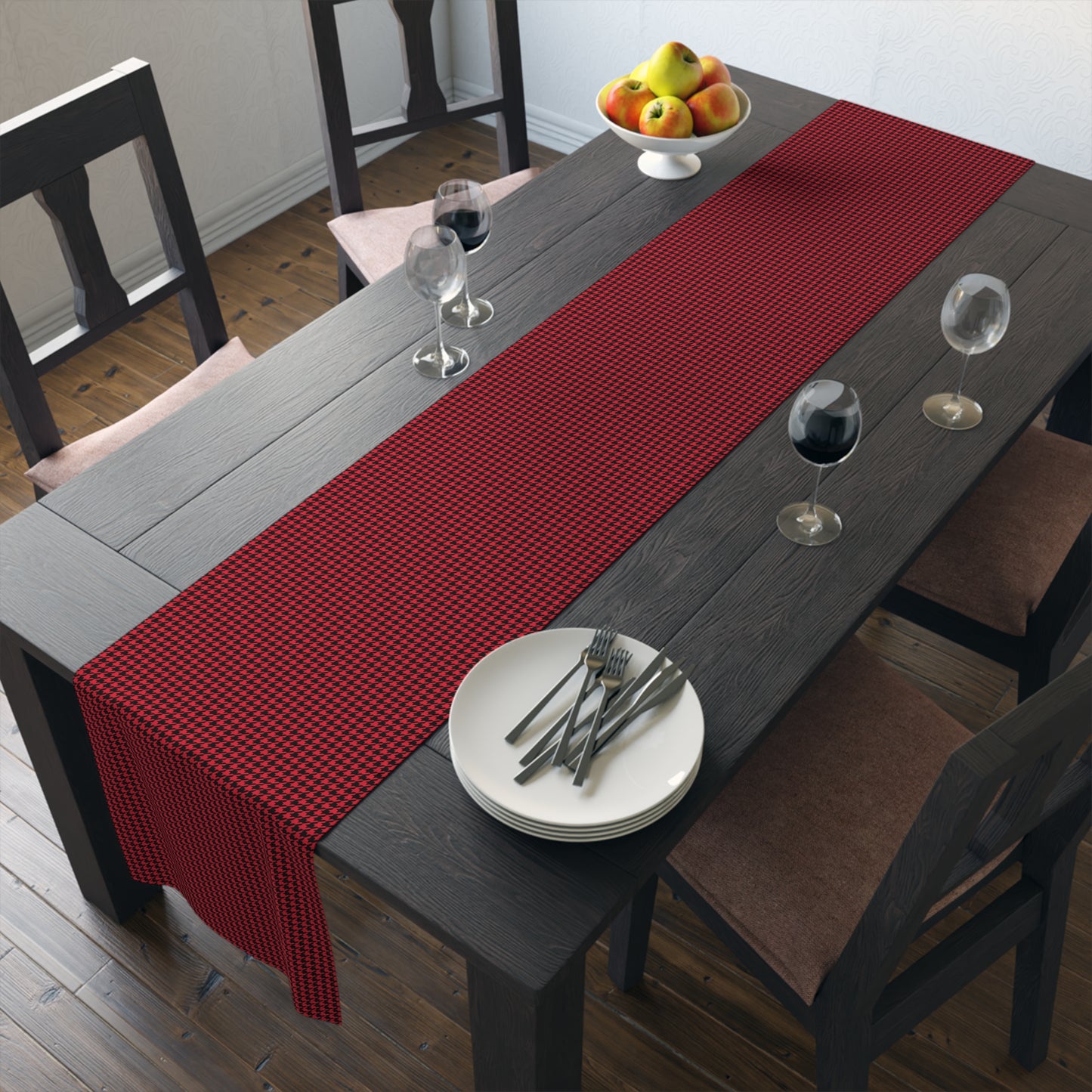 Table Runner | New Brunswick, New Jersey | Houndstooth