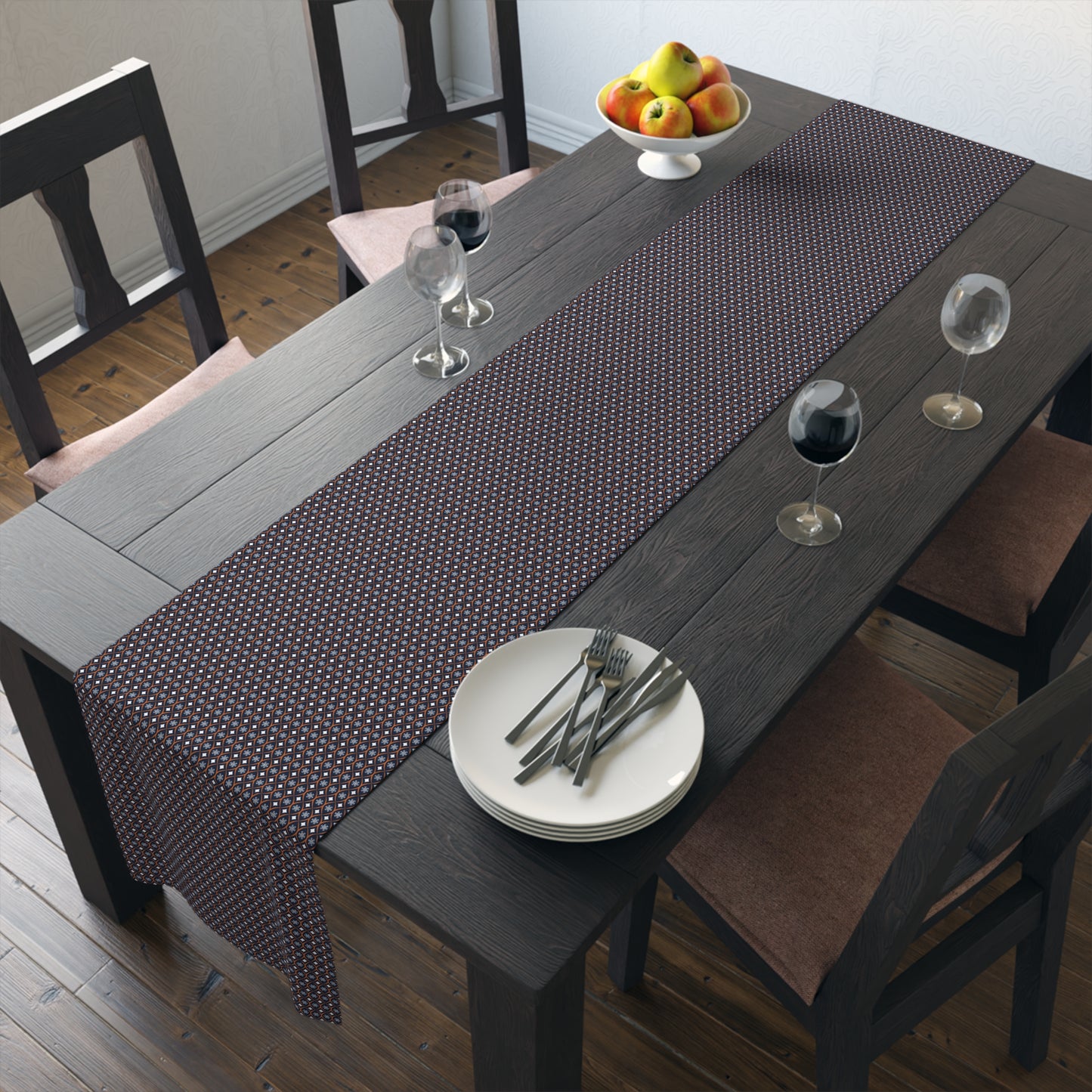 Table Runner | Auburn, Alabama | Snow