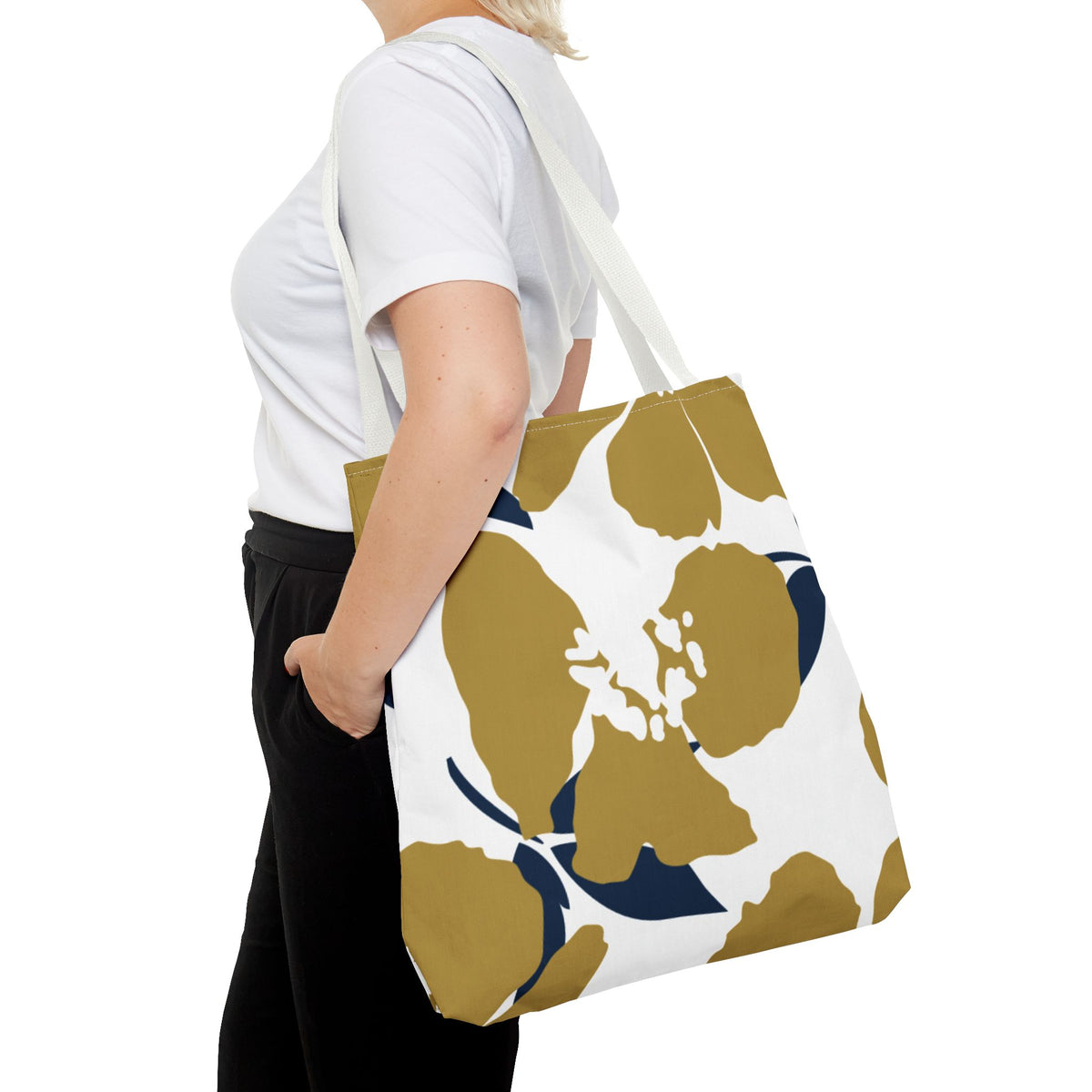 Totes | Notre Dame, Indiana | Poppy