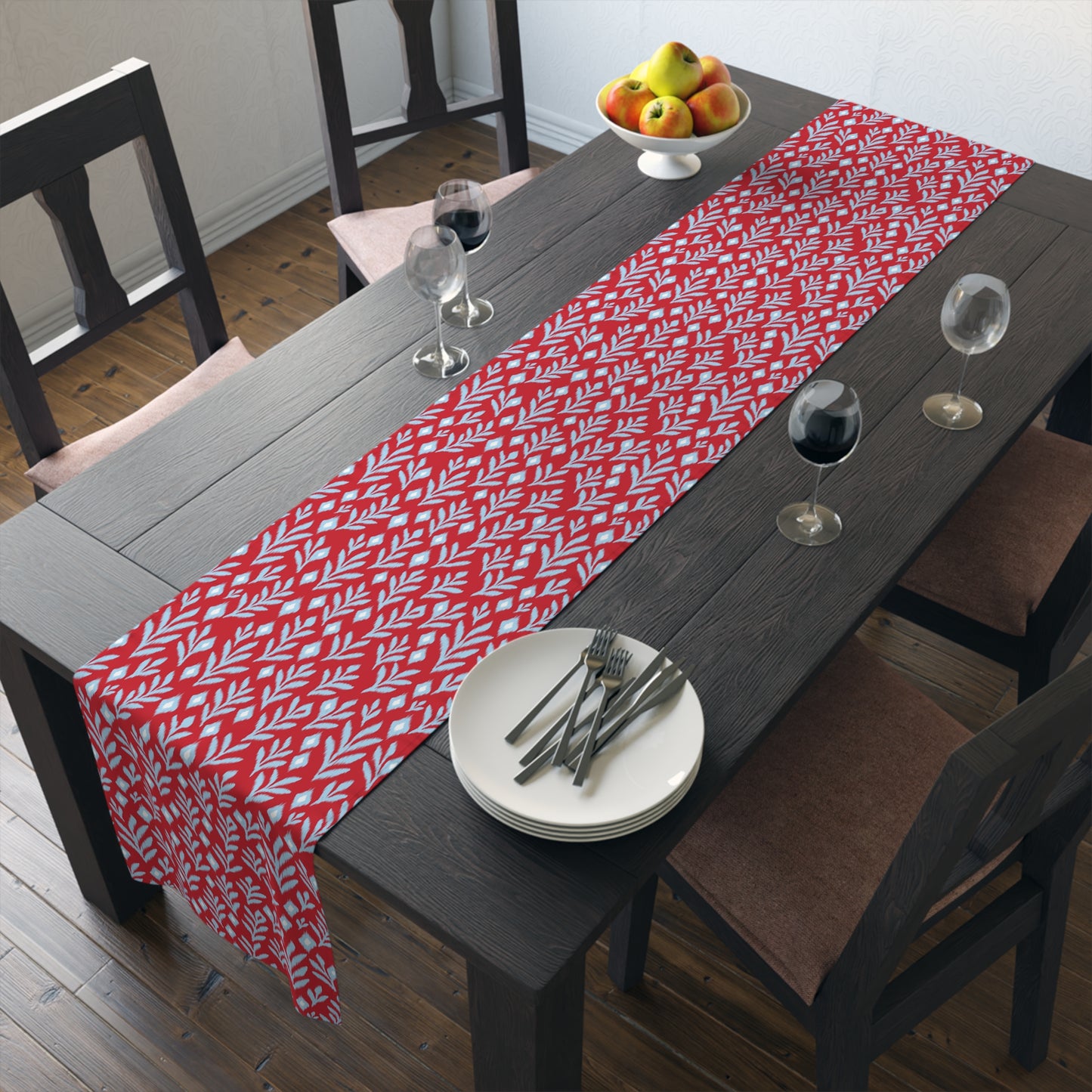 Table Runner | Oxford, Mississippi | Laurel