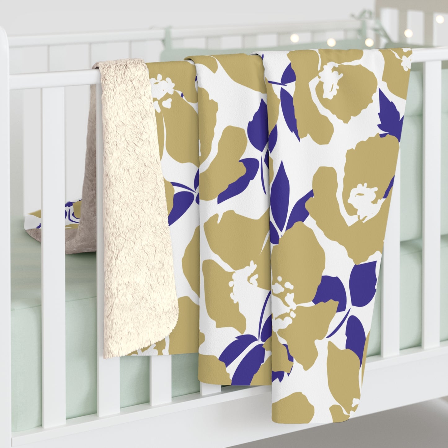 Sherpa Blanket | Harrisonburg, Virginia | Poppy