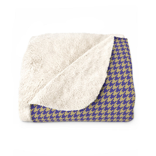 Sherpa Blanket | Harrisonburg, Virginia | Houndstooth