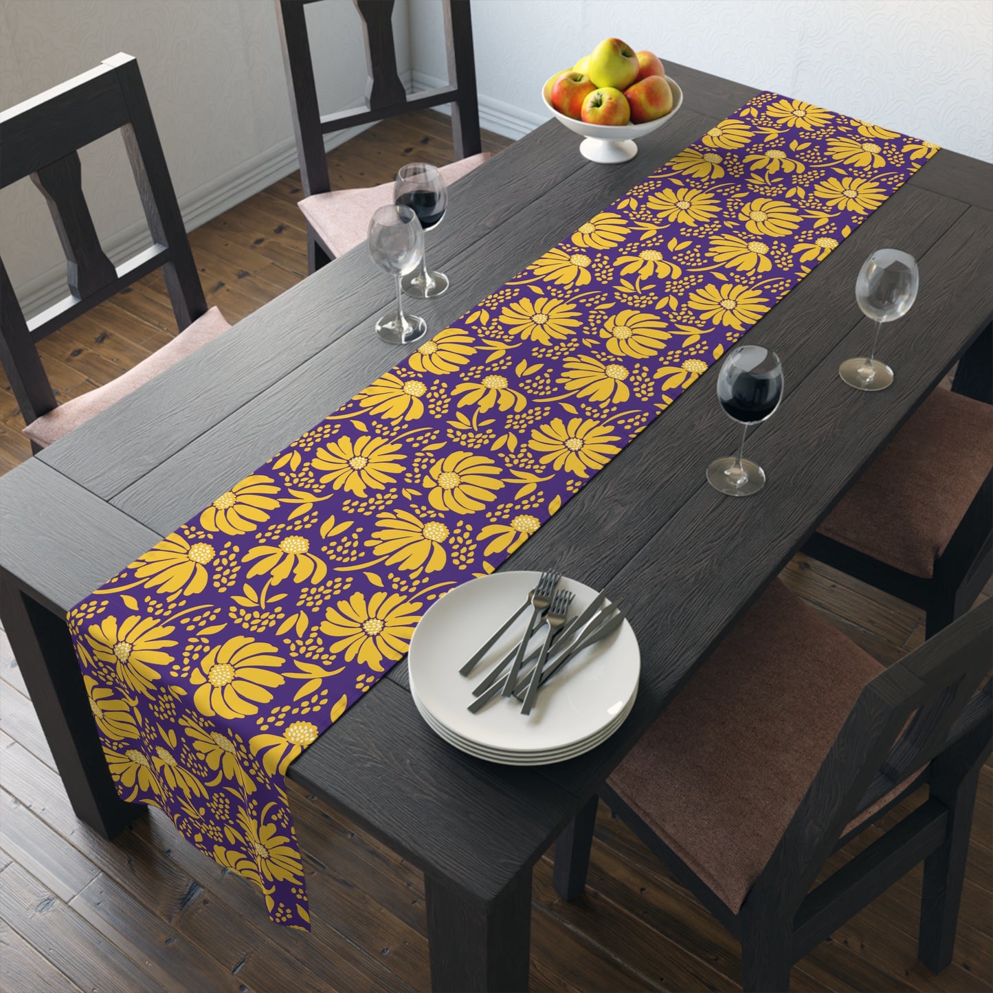Table Runner | Baton Rouge, Louisiana | Bellis
