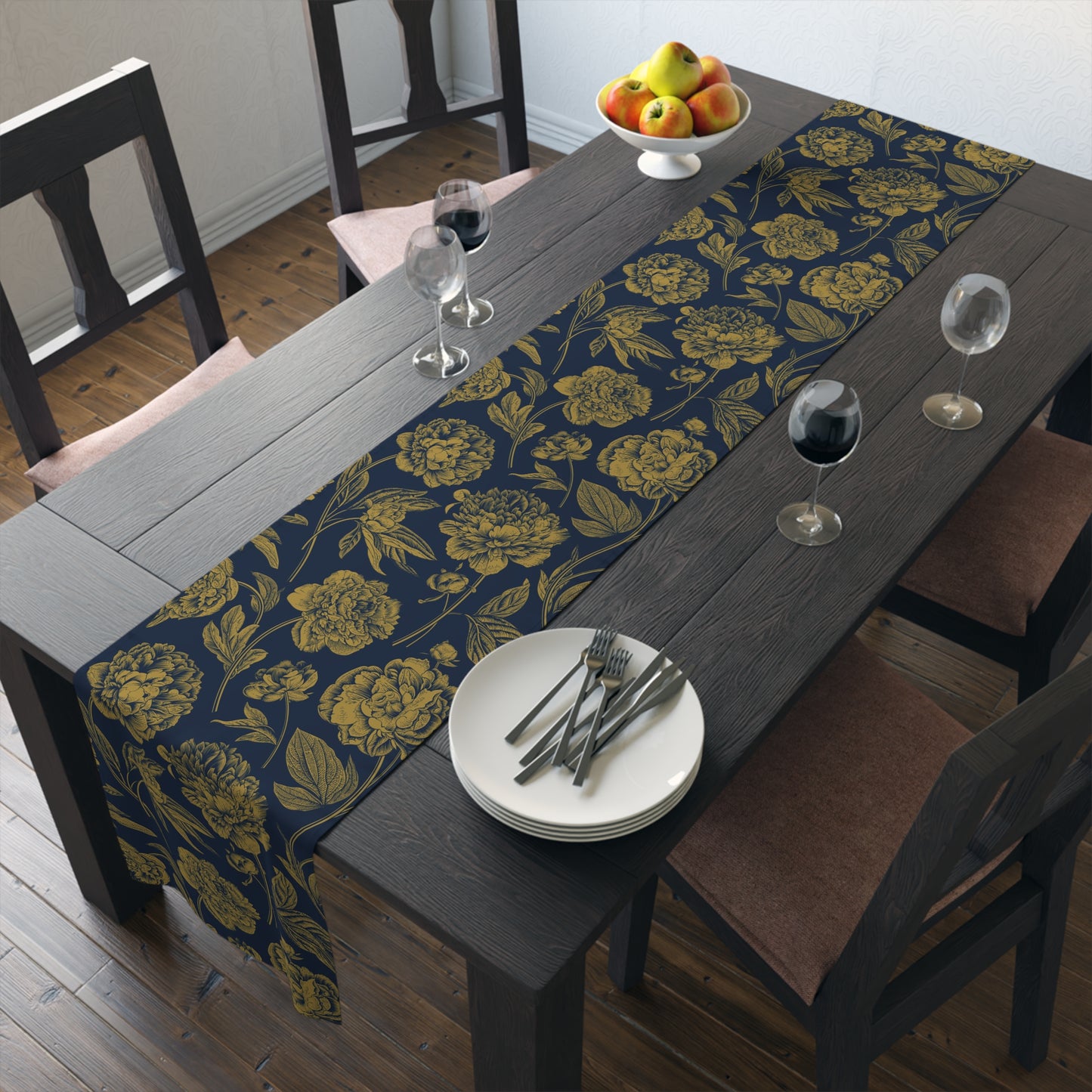 Table Runner | Notre Dame, Indiana | Peony
