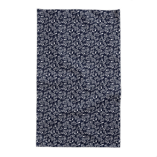 Tablecloth | Storrs, Connecticut | Holly
