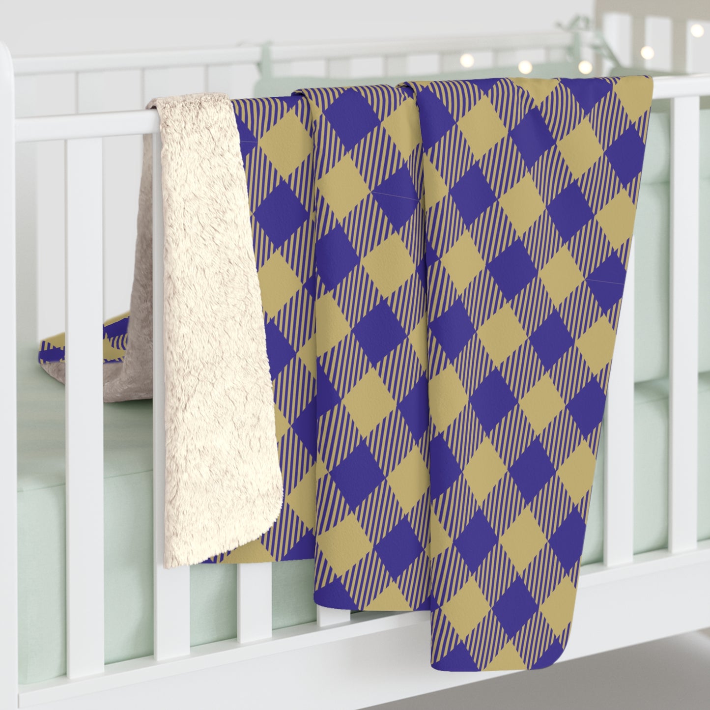 Sherpa Blanket | Harrisonburg, Virginia | Gingham