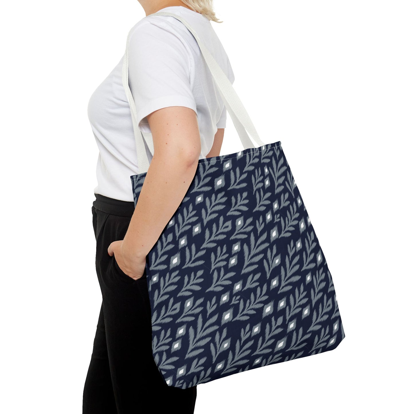 Totes - Personalized | Navy & White | Laurel