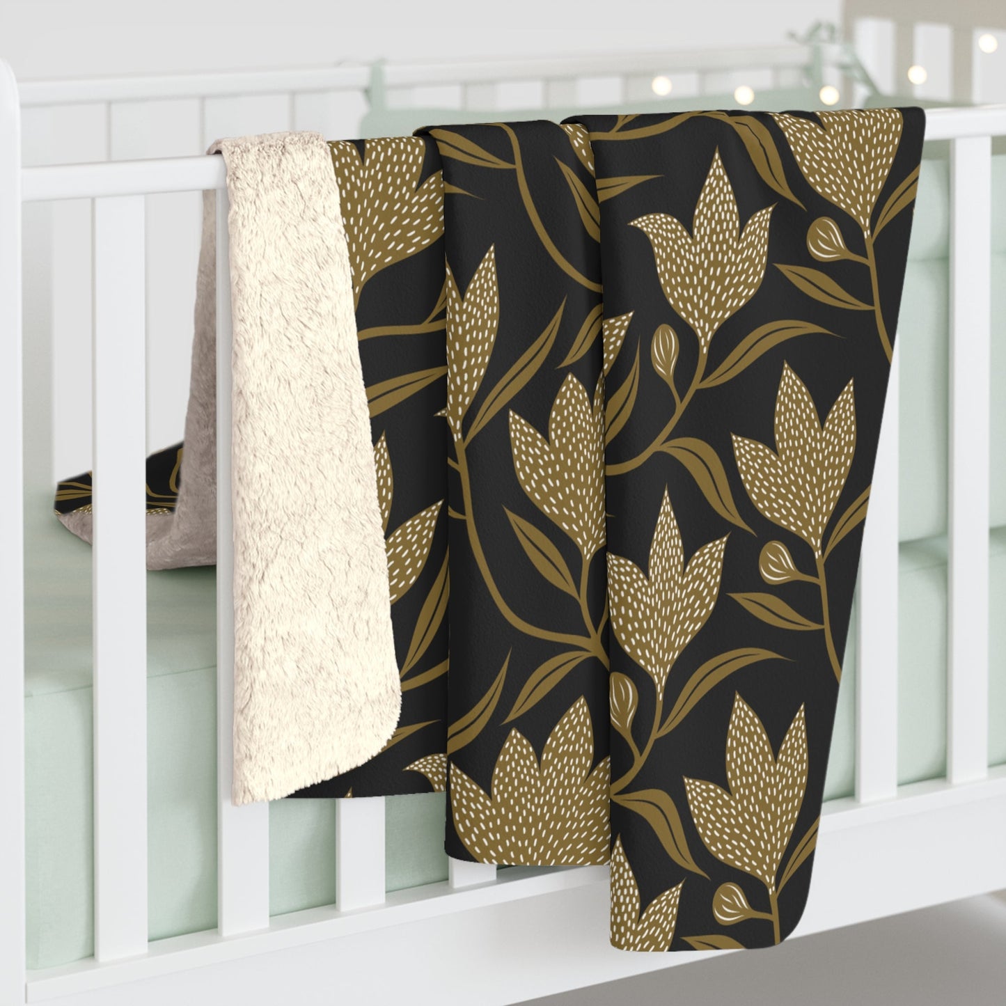 Sherpa Blanket | Black & Gold | Magnolia