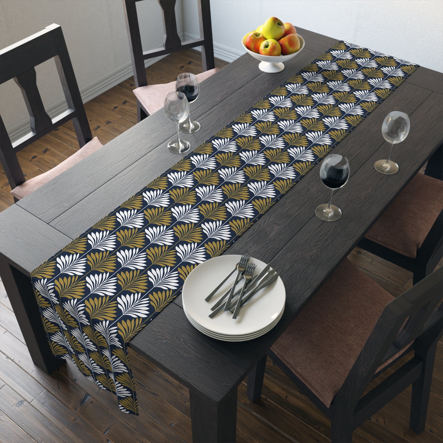 Table Runner | Notre Dame, Indiana | Deco