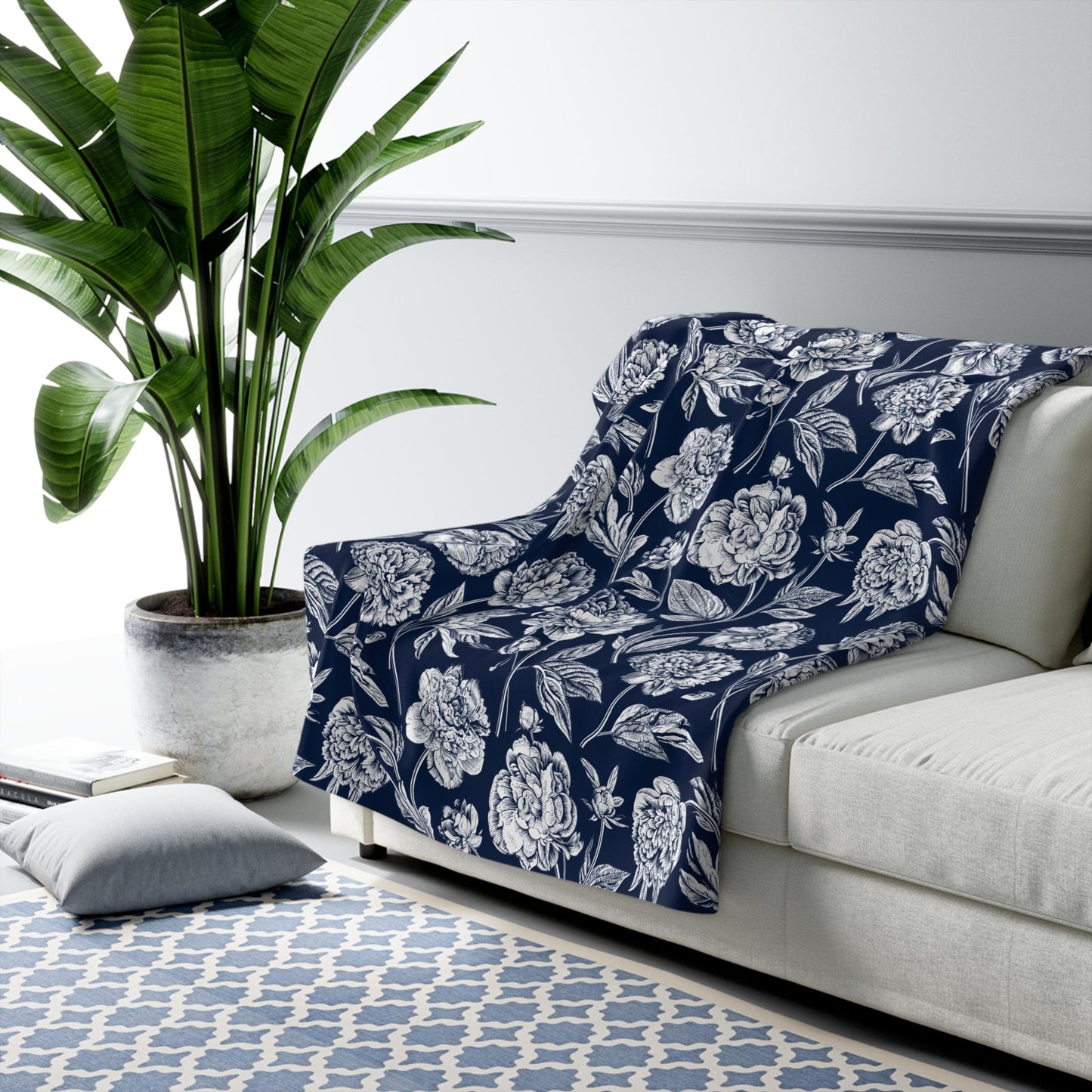 Sherpa Fleece Blanket | Navy & White | Peony