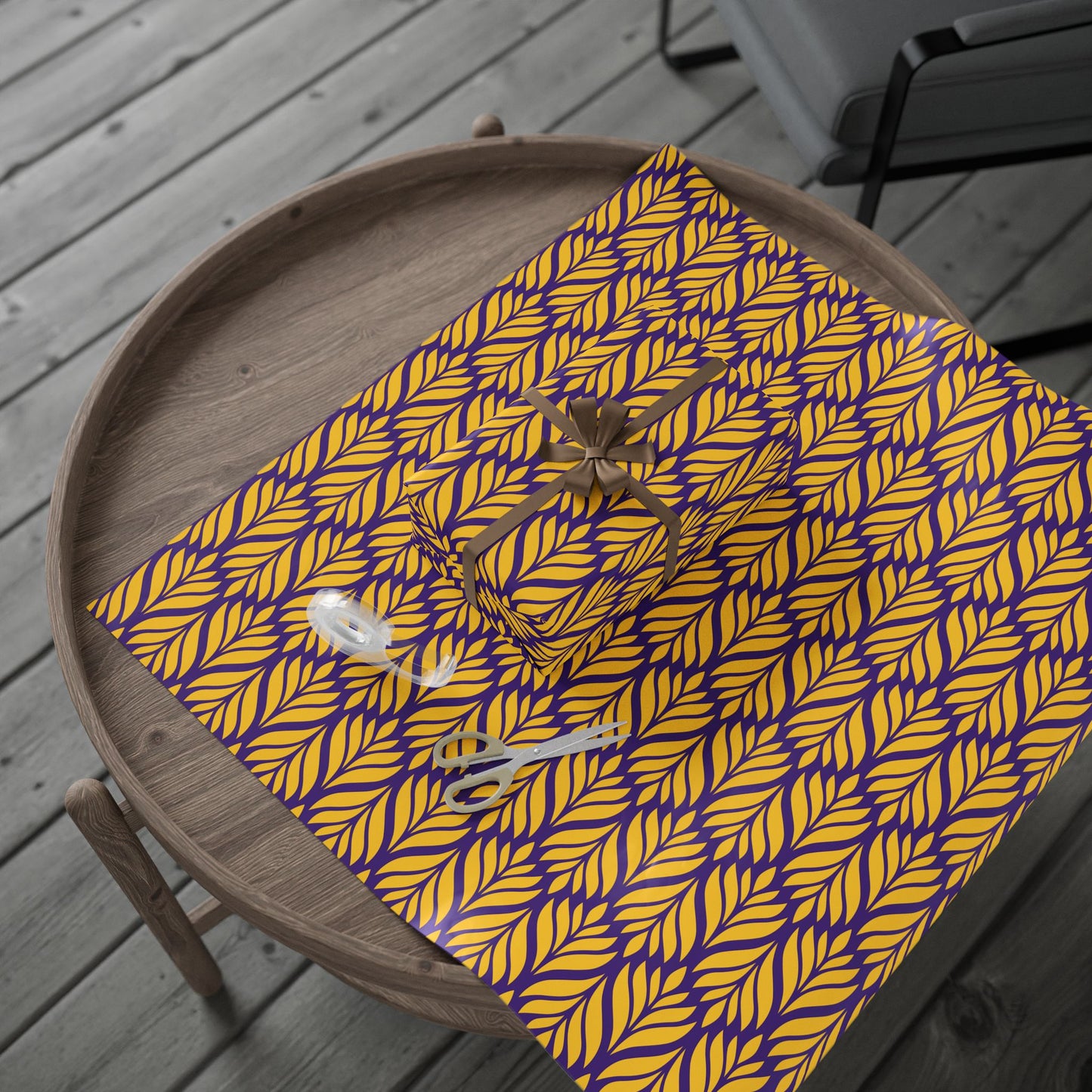 Gift Wrap | Baton Rouge, Louisiana | Palm