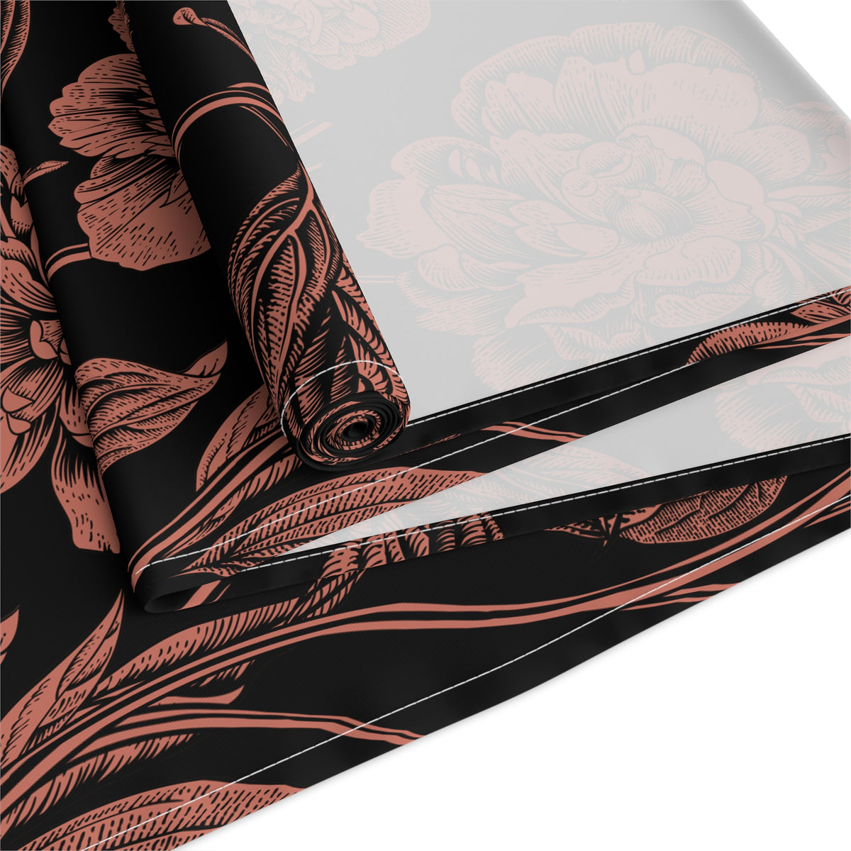 Table Runner | Lubbock, Texas | Peony