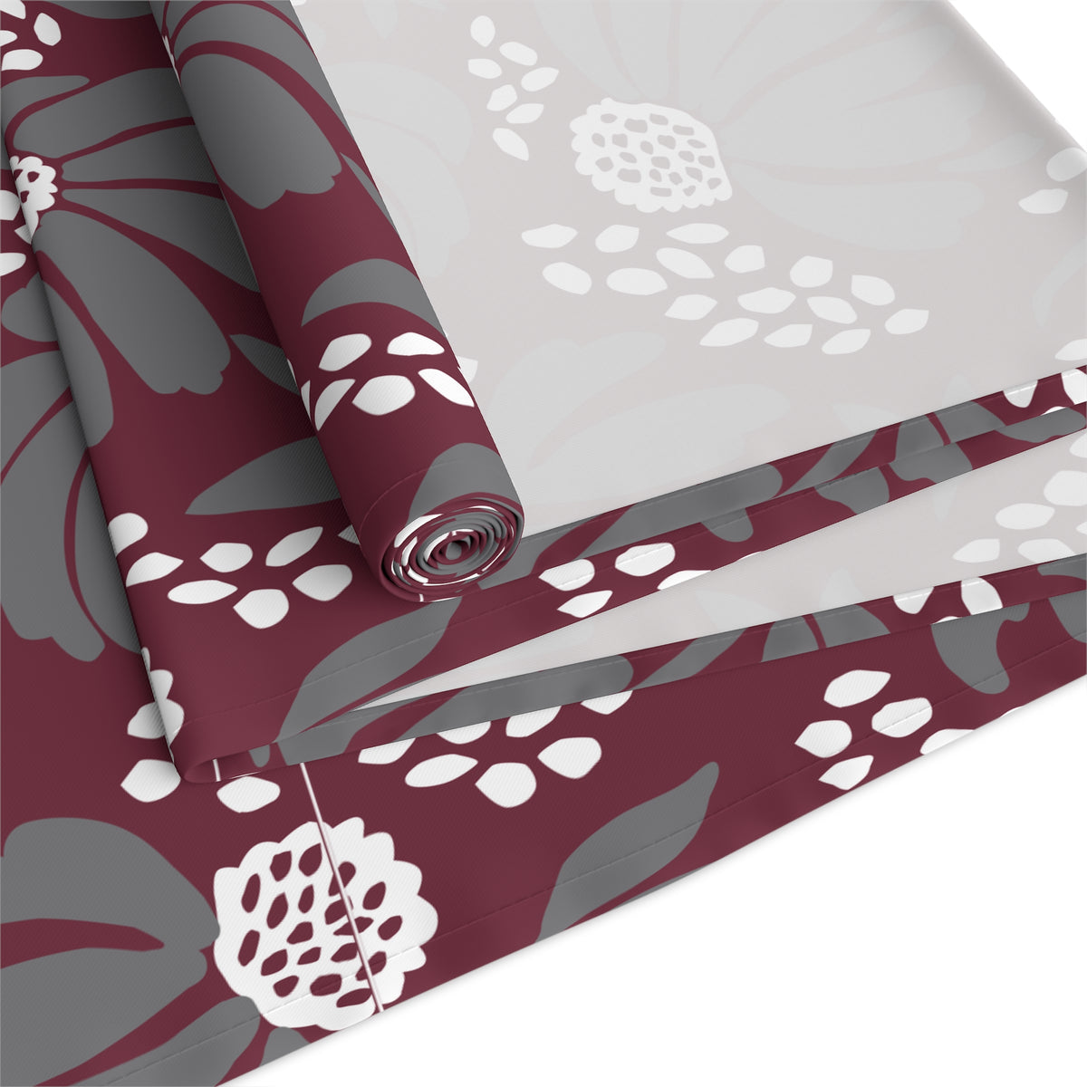 Table Runner | Starkville, Mississippi | Bellis