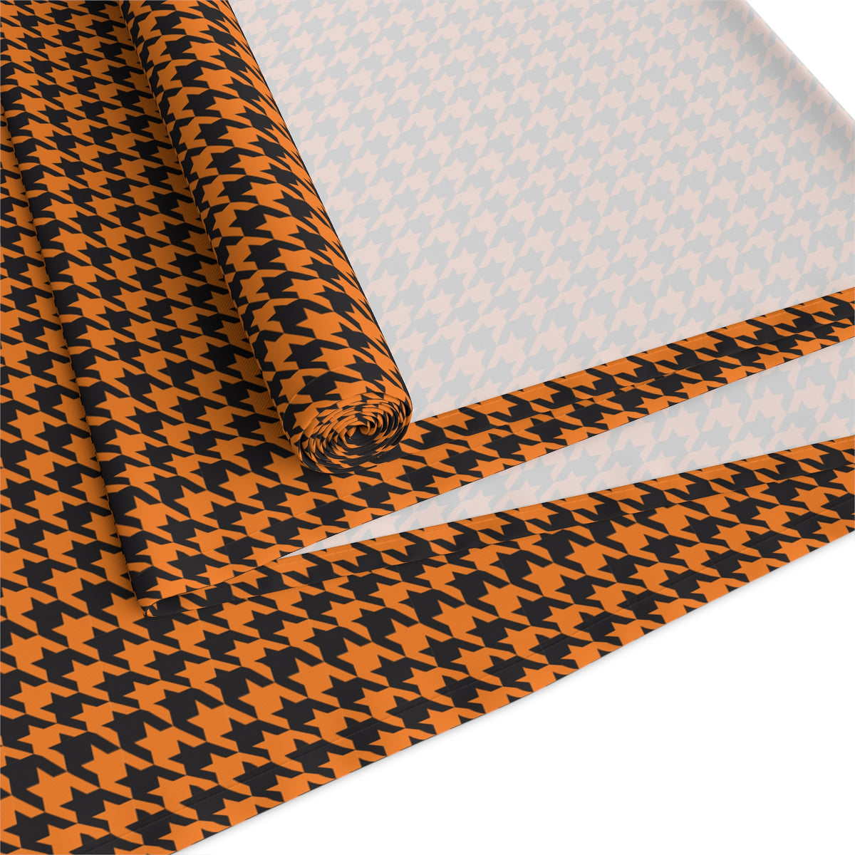 Table Runner | Princeton, New Jersey | Houndstooth