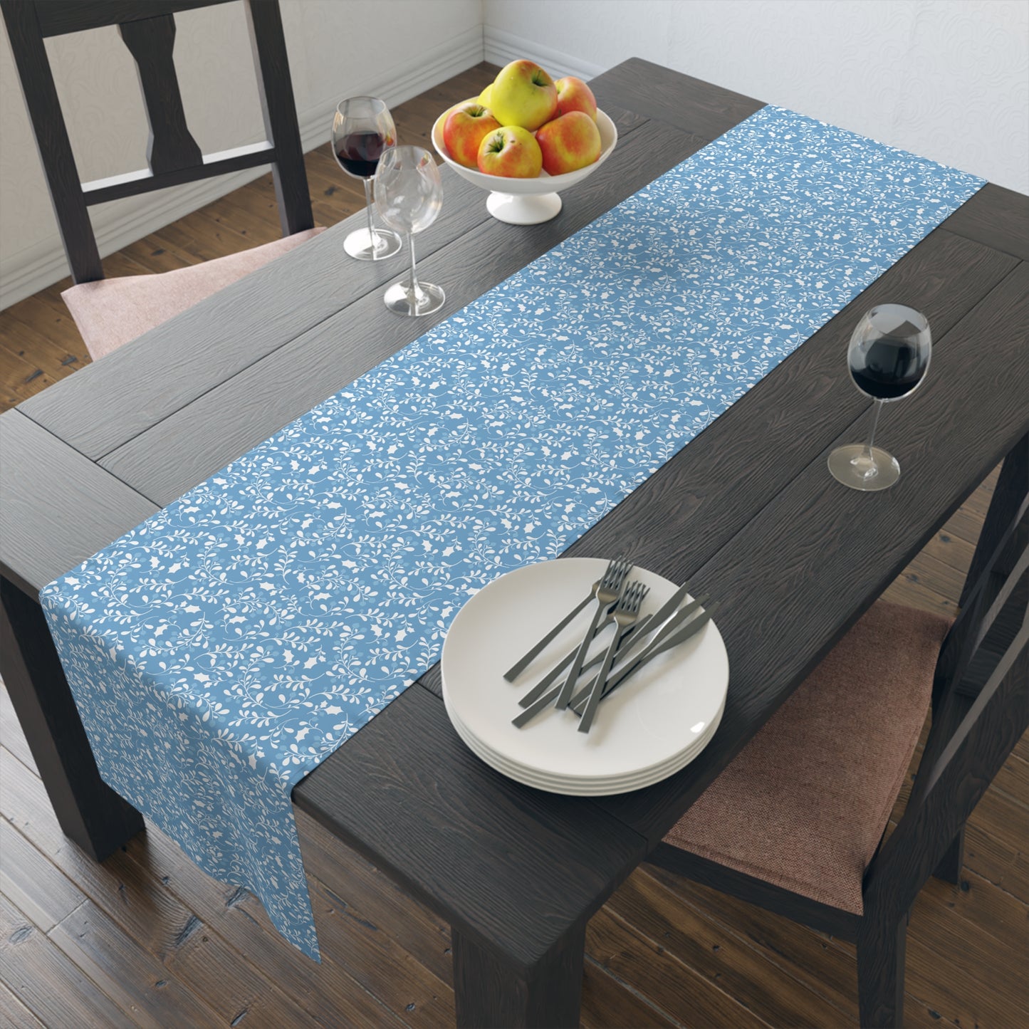 Table Runner | Chapel Hill, North Carolina | Holly