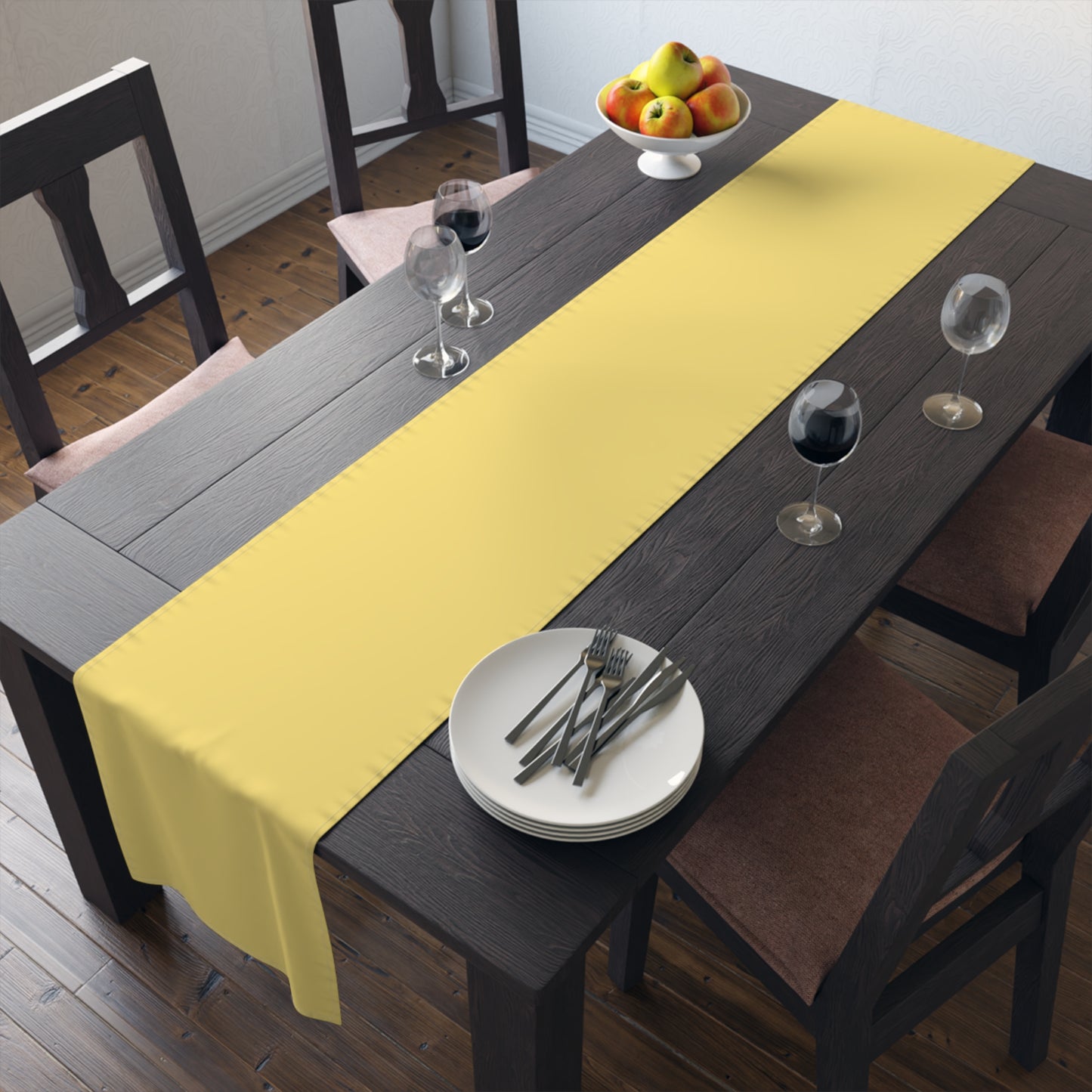 Table Runner | Baton Rouge, Louisiana | Light�