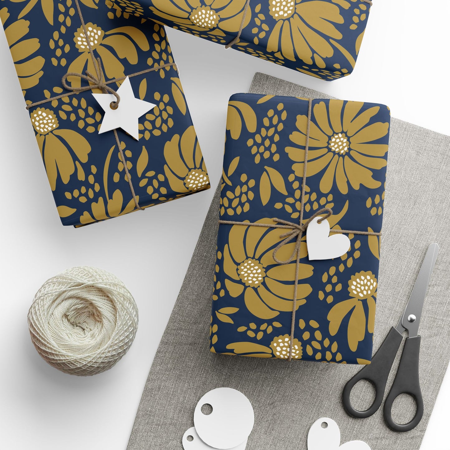 Gift Wrap | Notre Dame, Indiana | Bellis