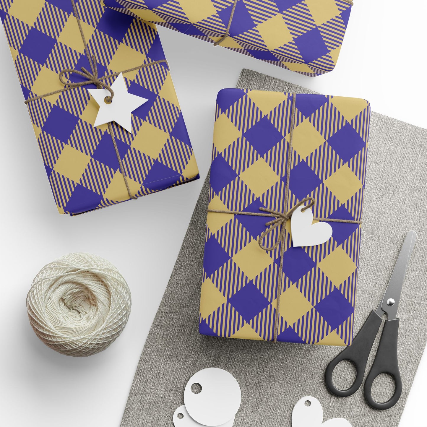 Gift Wrap | Harrisonburg, Virginia | Gingham