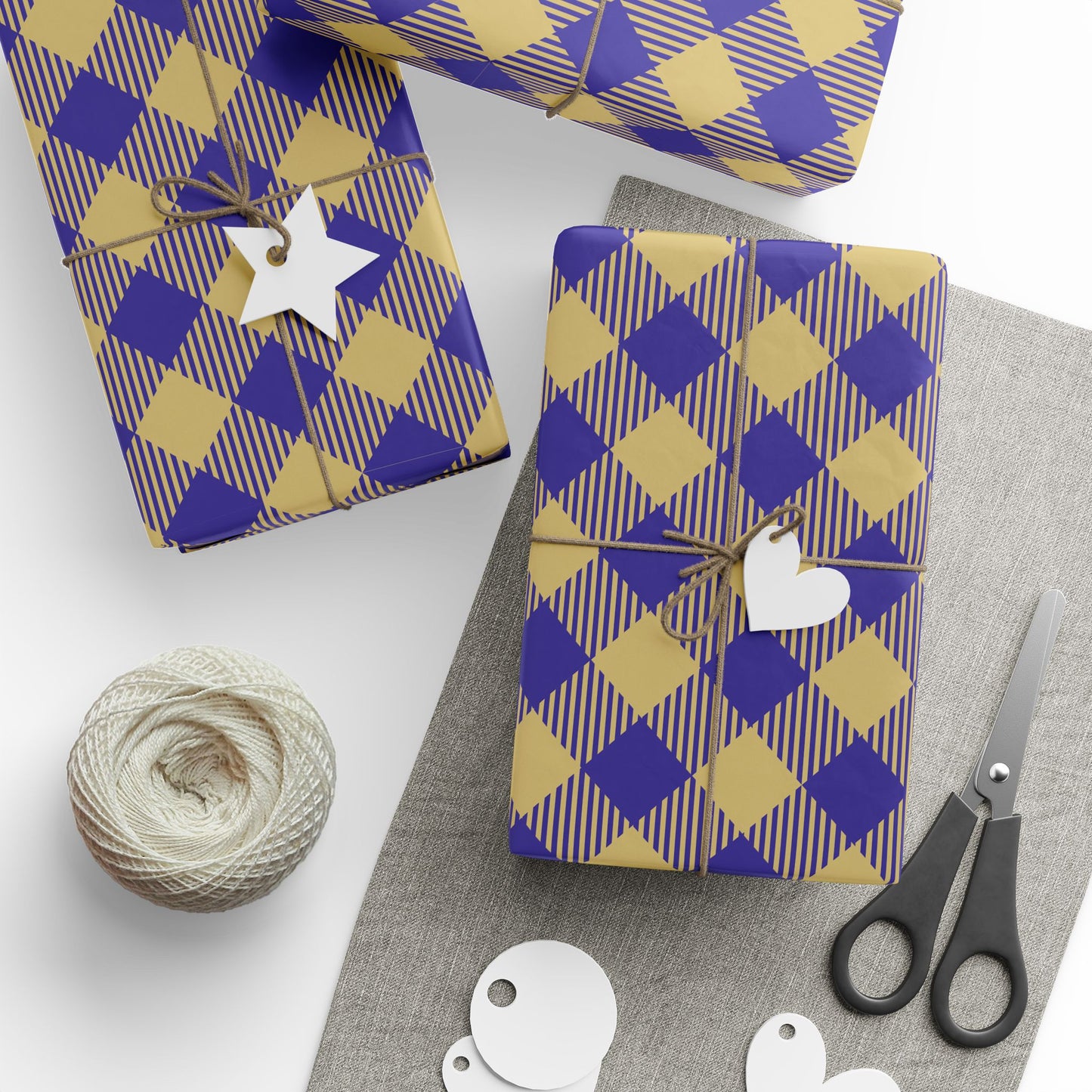 Gift Wrap | Harrisonburg, Virginia | Gingham
