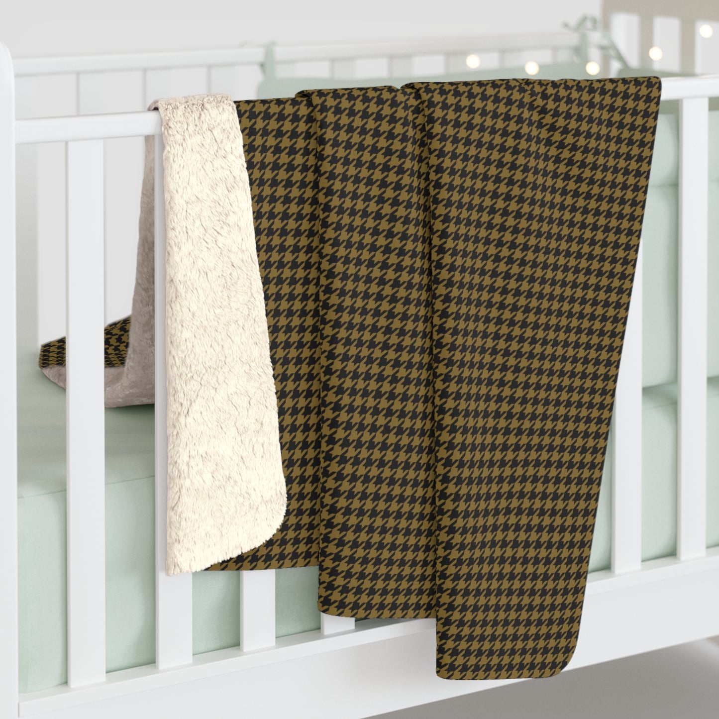 Sherpa Blanket | Winston Salem, North Carolina | Houndstooth