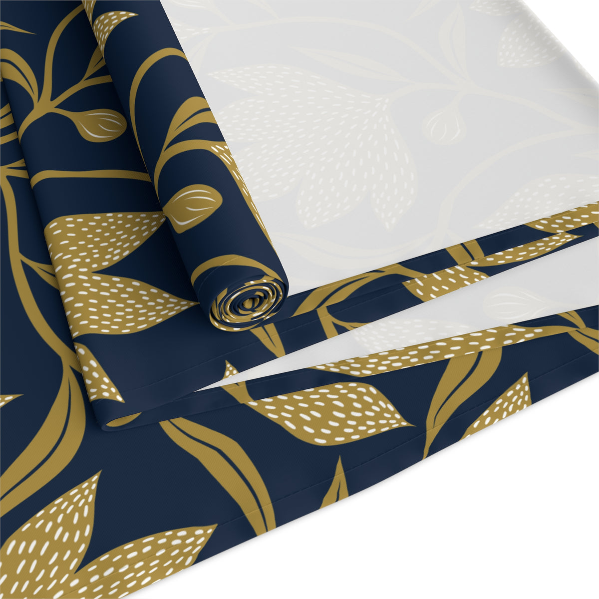 Table Runner | Notre Dame, Indiana | Magnolia