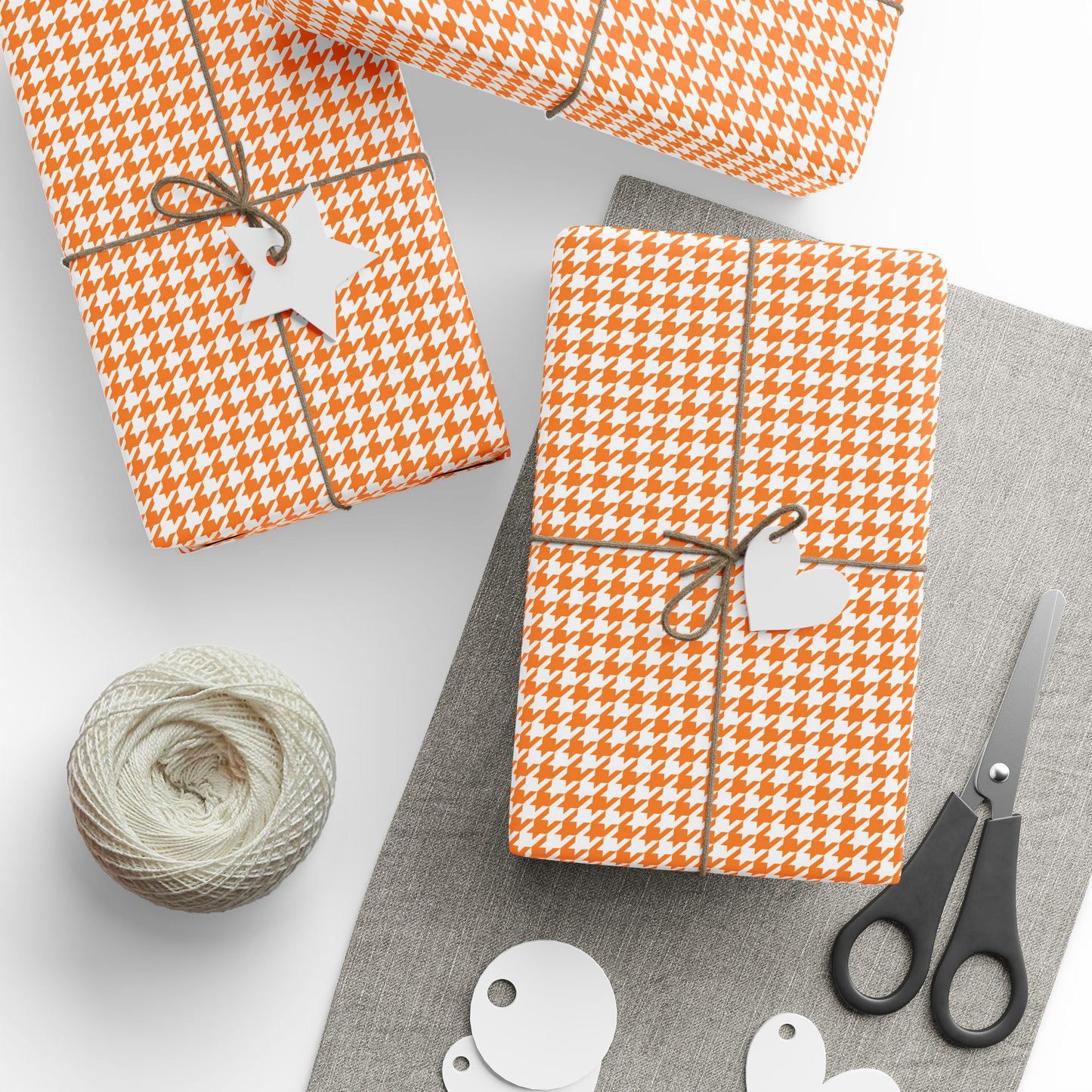Gift Wrap | Knoxville, Tennessee | Houndstooth