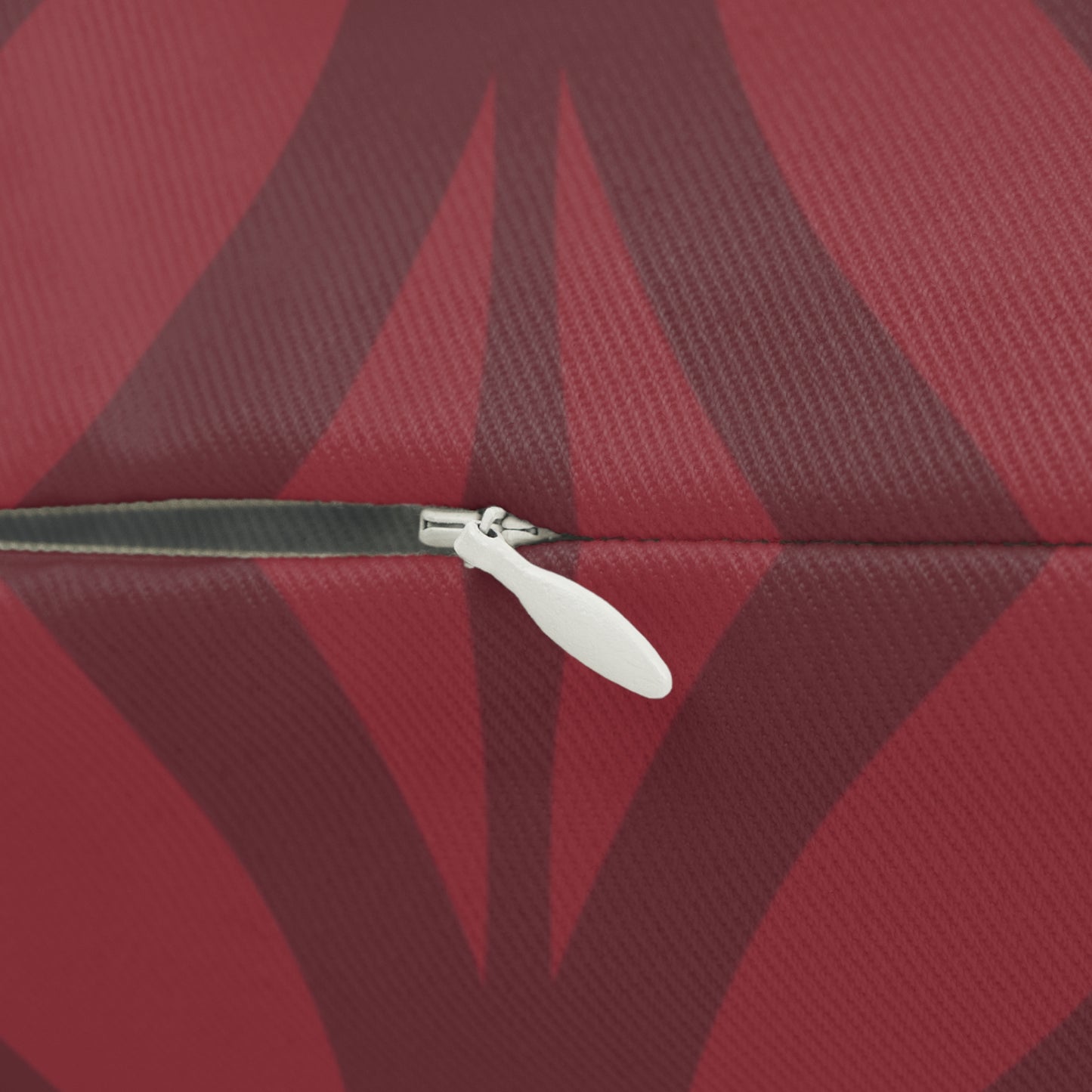 Pillow | Tuscaloosa, Alabama | Palm