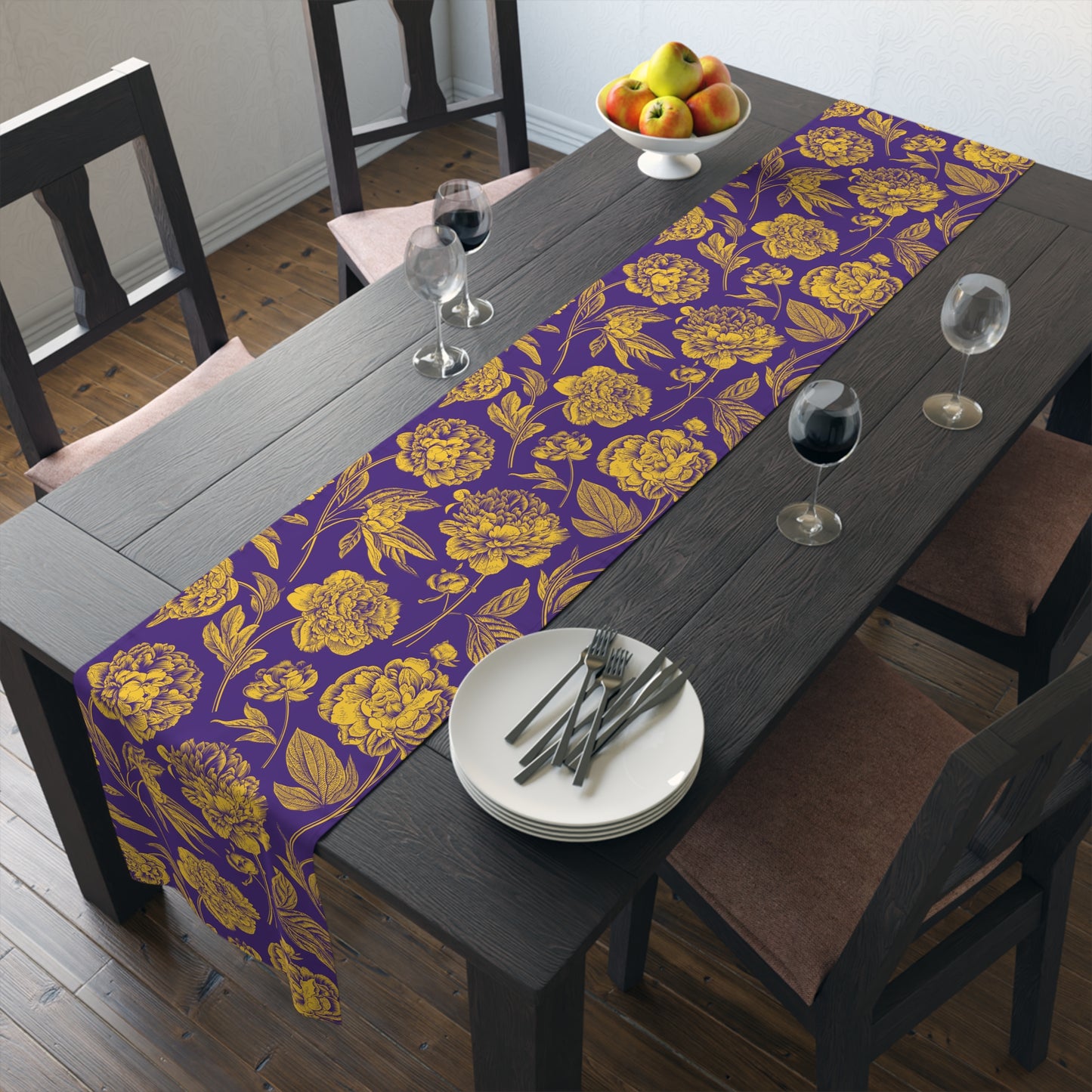 Table Runner | Baton Rouge, Louisiana | Peony