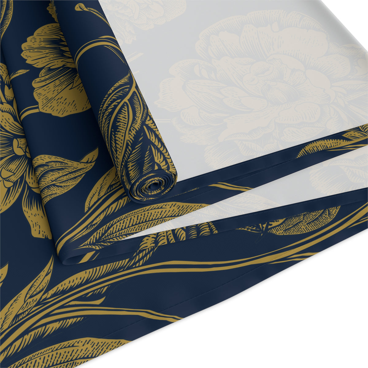 Table Runner | Notre Dame, Indiana | Peony