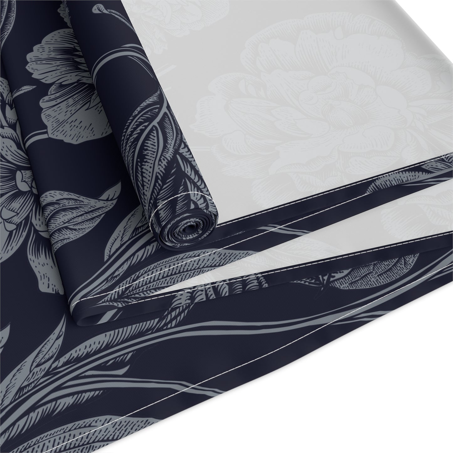 Table Runner | Storrs, Connecticut | Peony