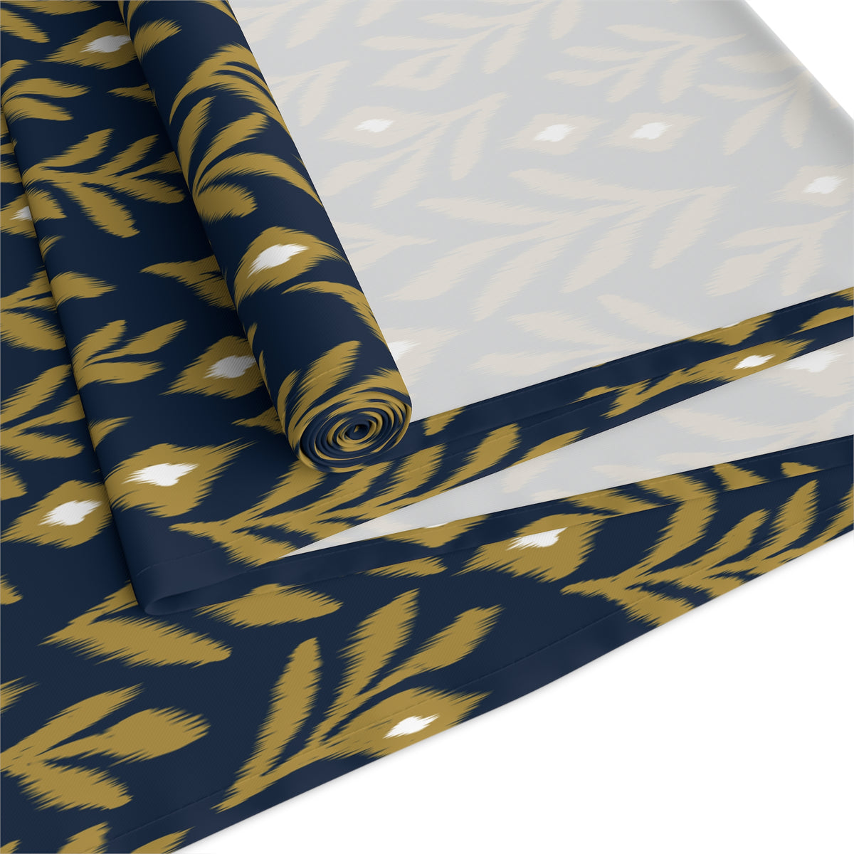 Table Runner | Notre Dame, Indiana | Laurel