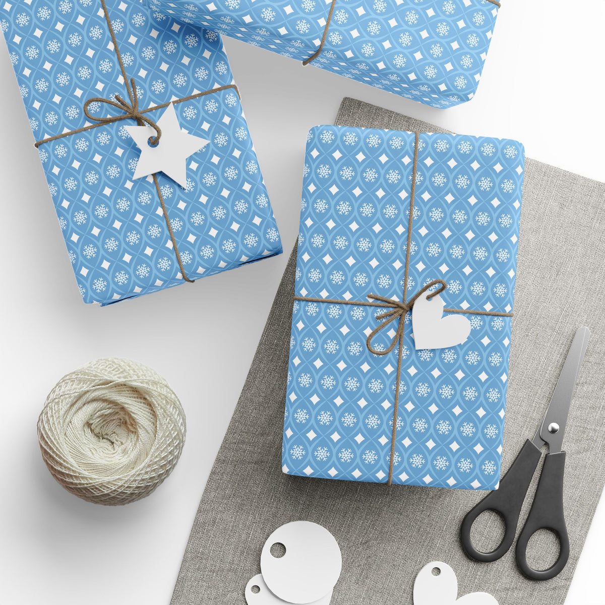 Gift Wrap | Chapel Hill, North Carolina | Snow