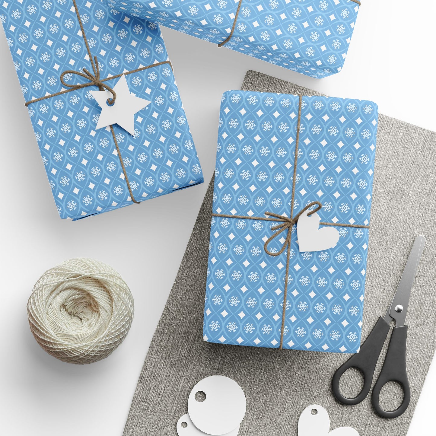 Gift Wrap | Chapel Hill, North Carolina | Snow