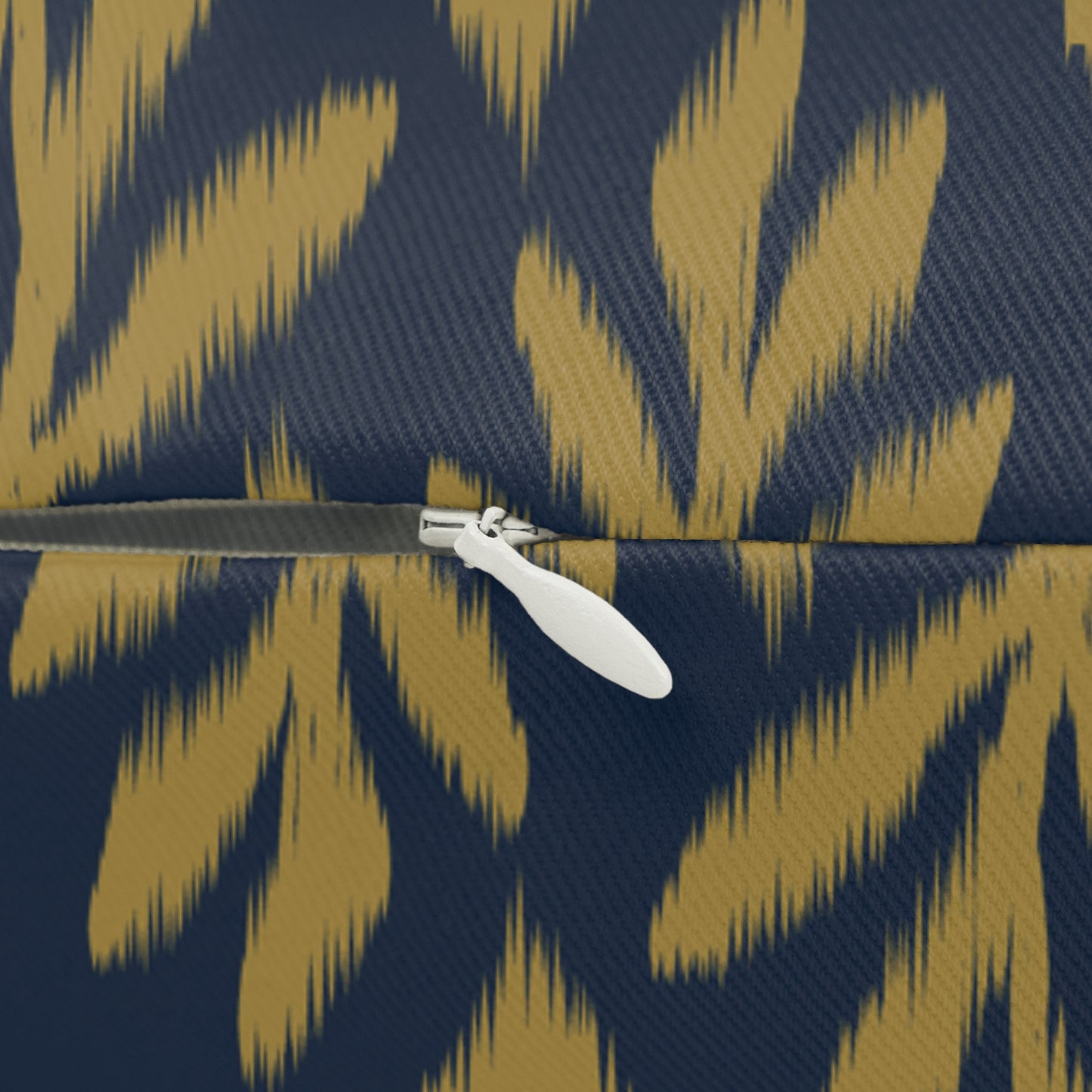 Pillow | Notre Dame, Indiana | Laurel
