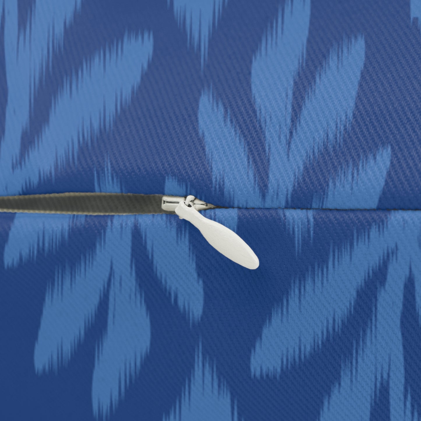 Pillow | Lexington, Kentucky | Laurel