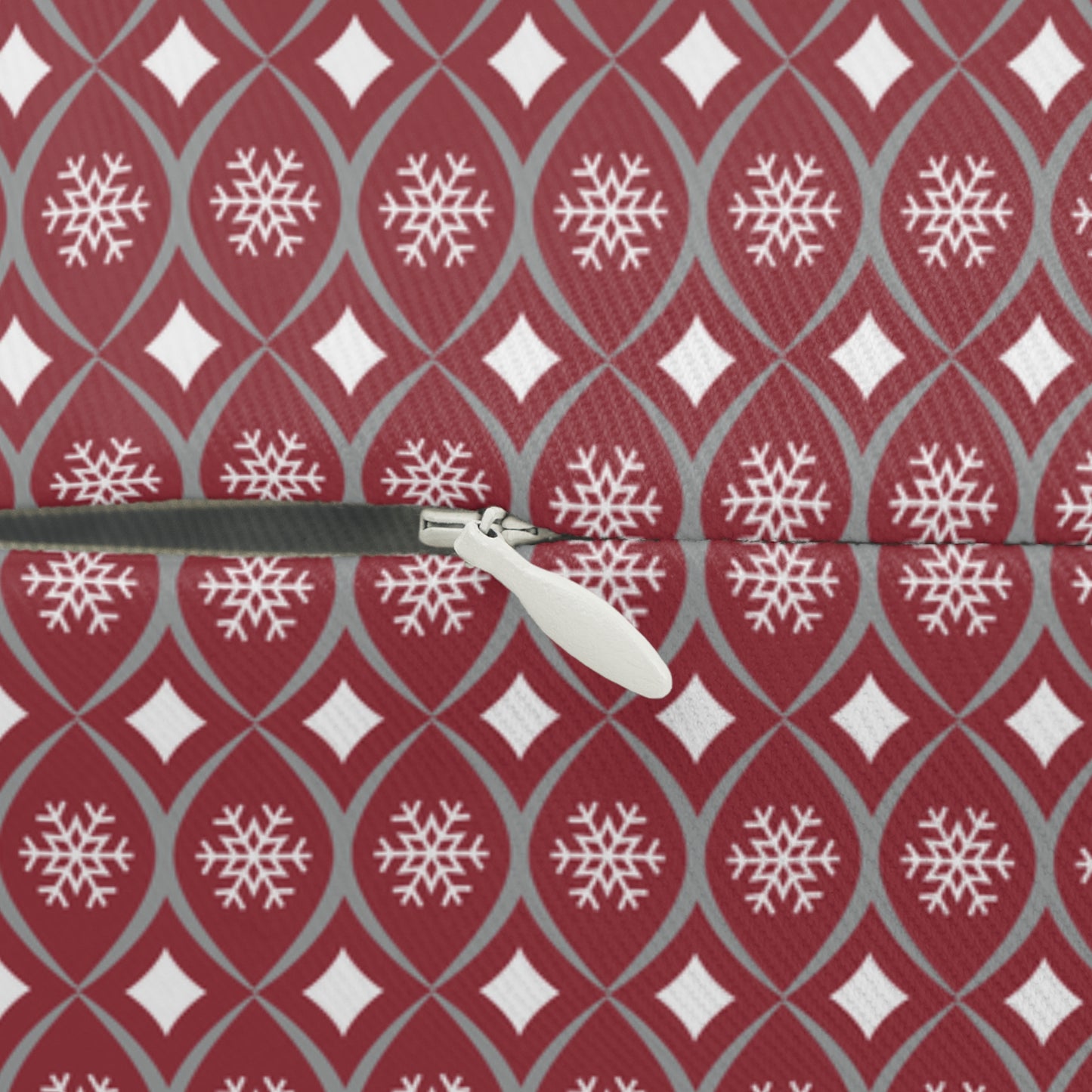 Pillow | Tuscaloosa, Alabama | Snow
