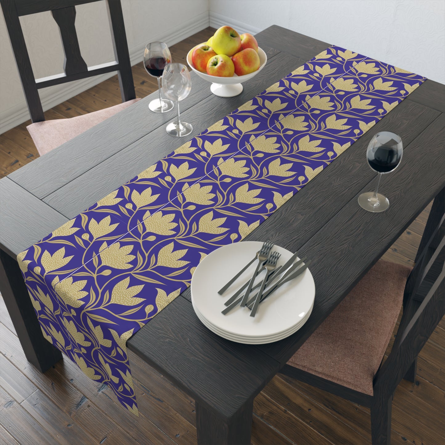 Table Runner | Harrisonburg, Virginia | Magnolia
