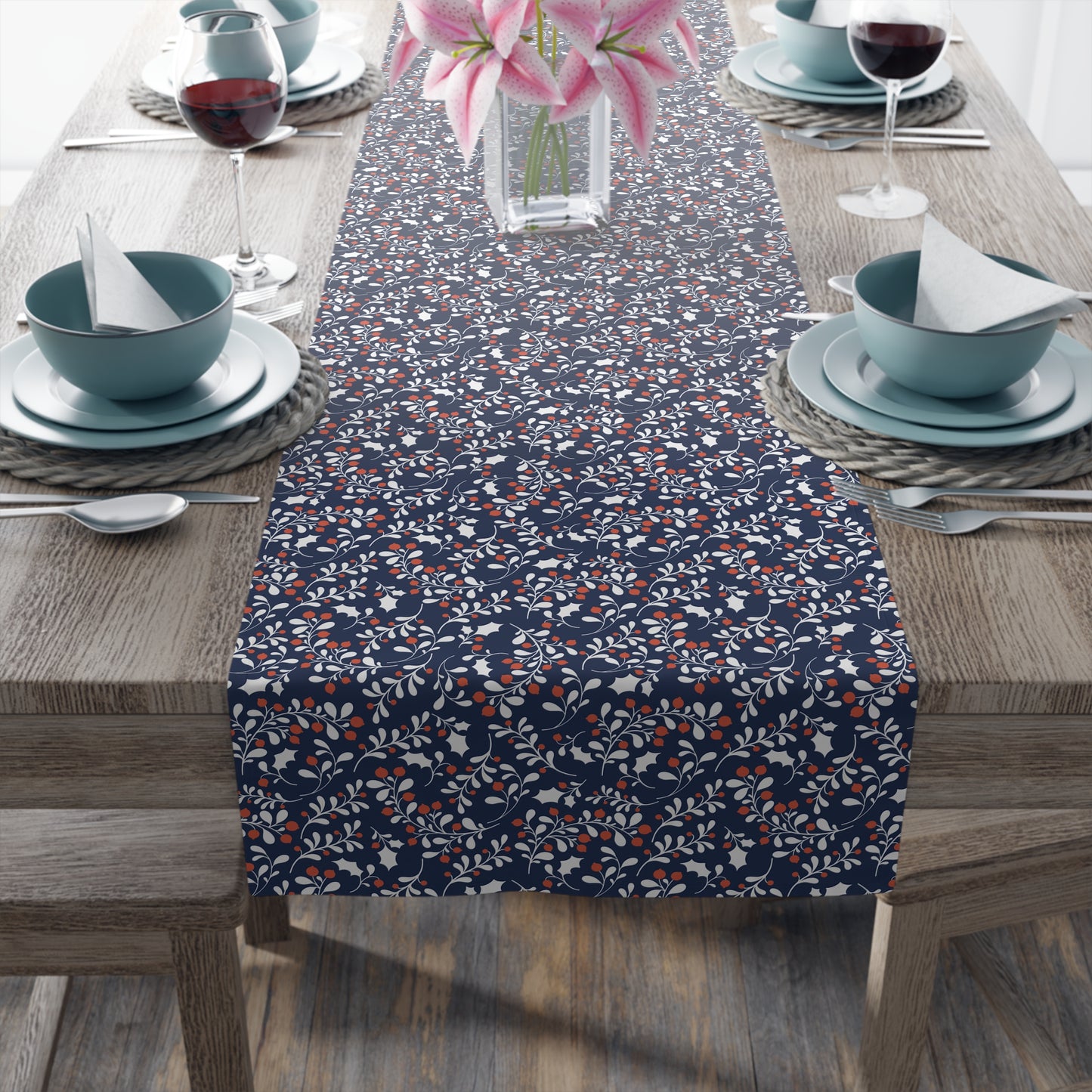 Table Runner | Charlottesville, Virginia | Holly
