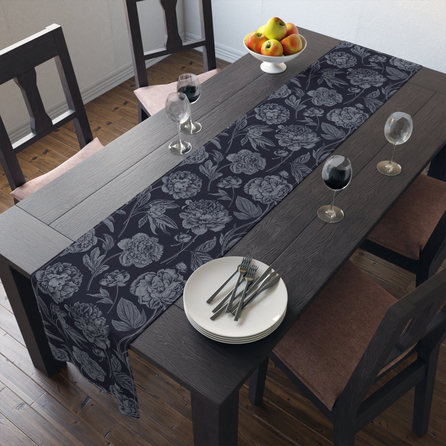 Table Runner | Storrs, Connecticut | Peony
