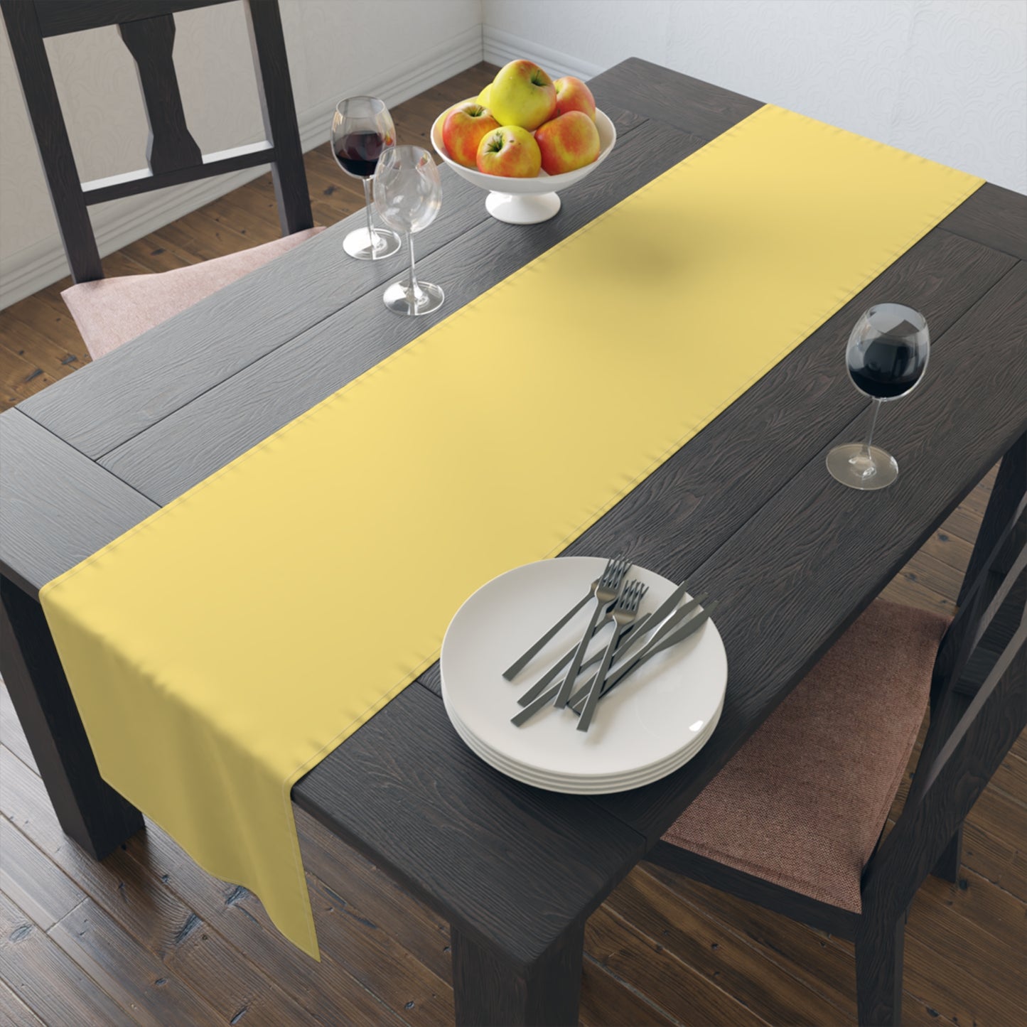 Table Runner | Baton Rouge, Louisiana | Light�