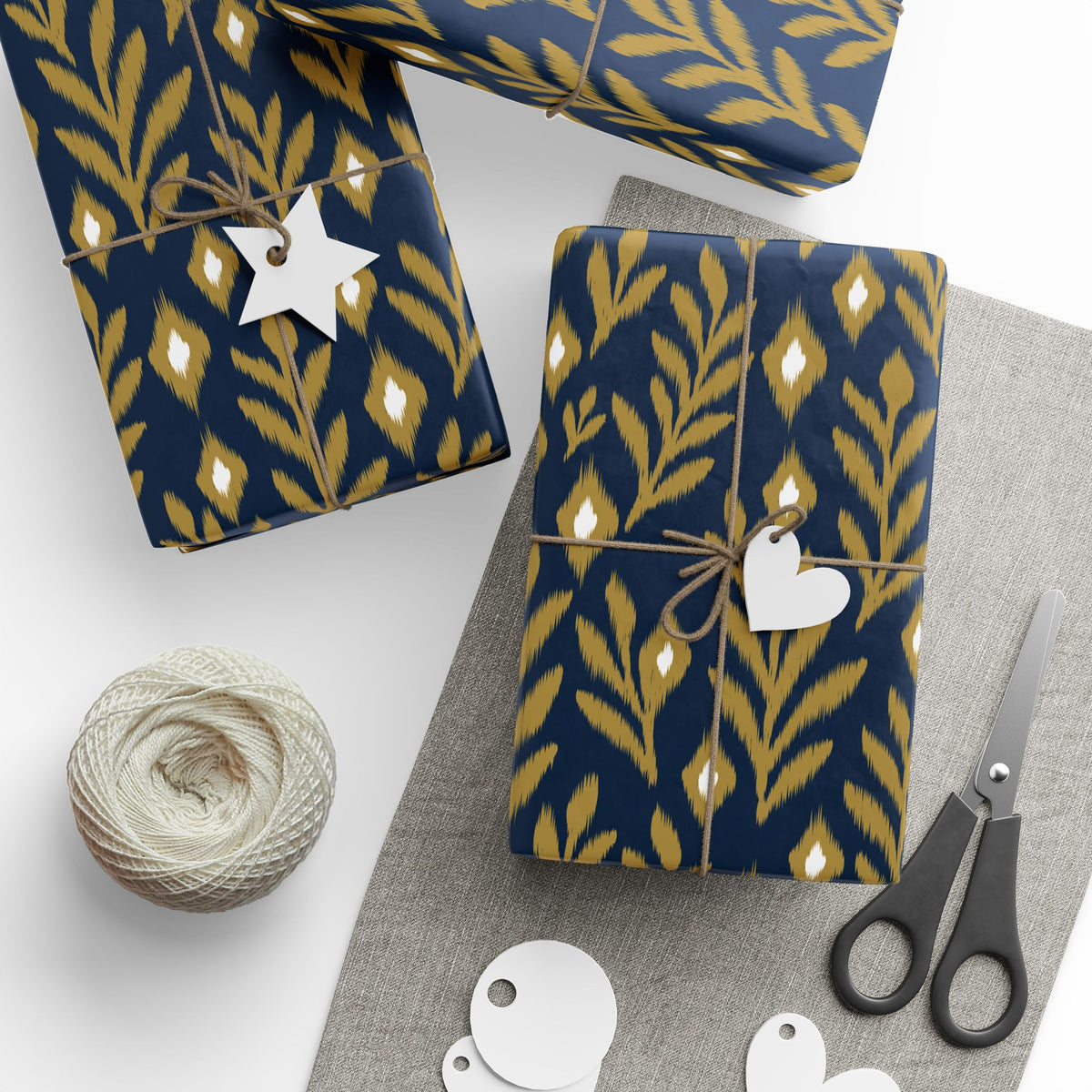Gift Wrap | Notre Dame, Indiana | Laurel