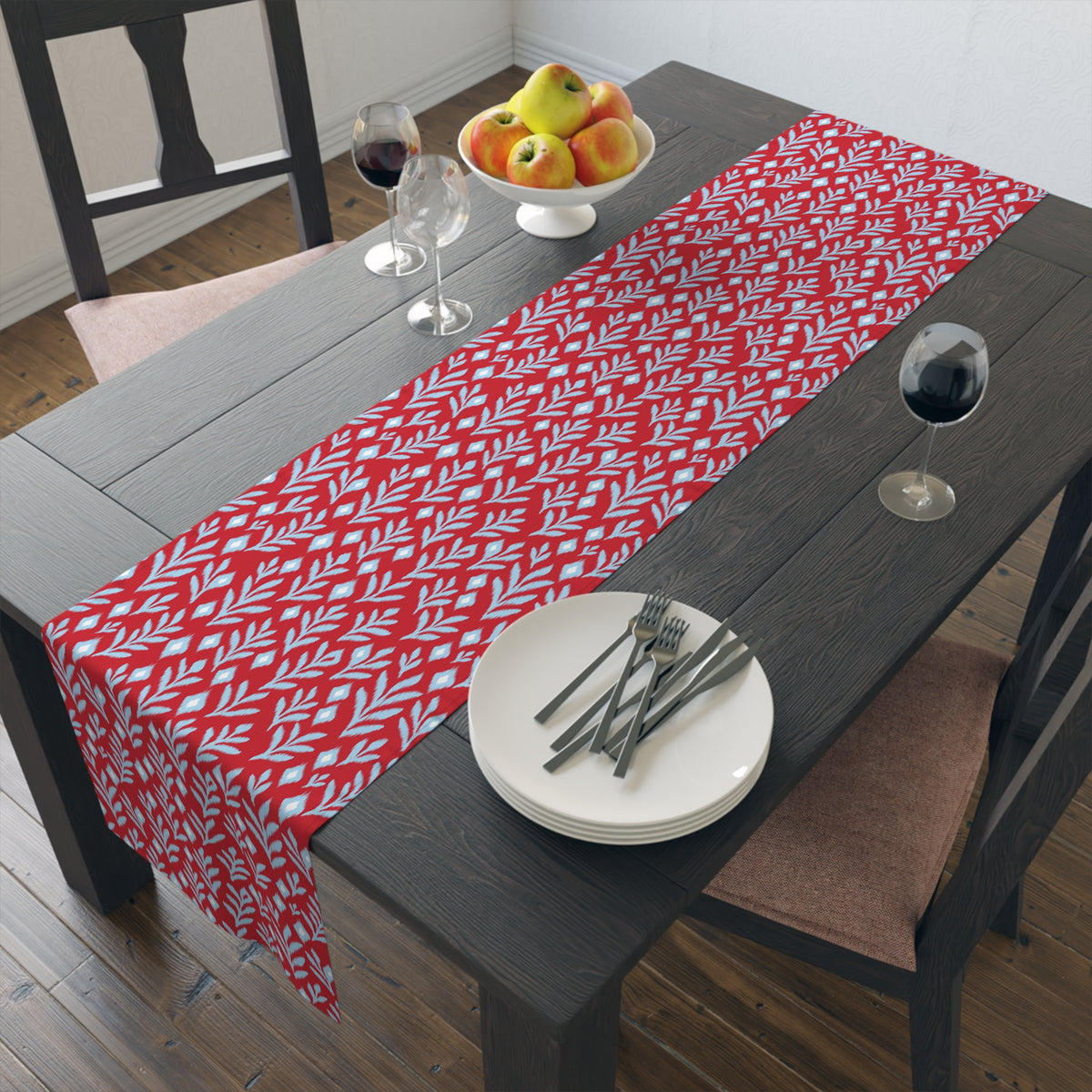 Table Runner | Oxford, Mississippi | Laurel