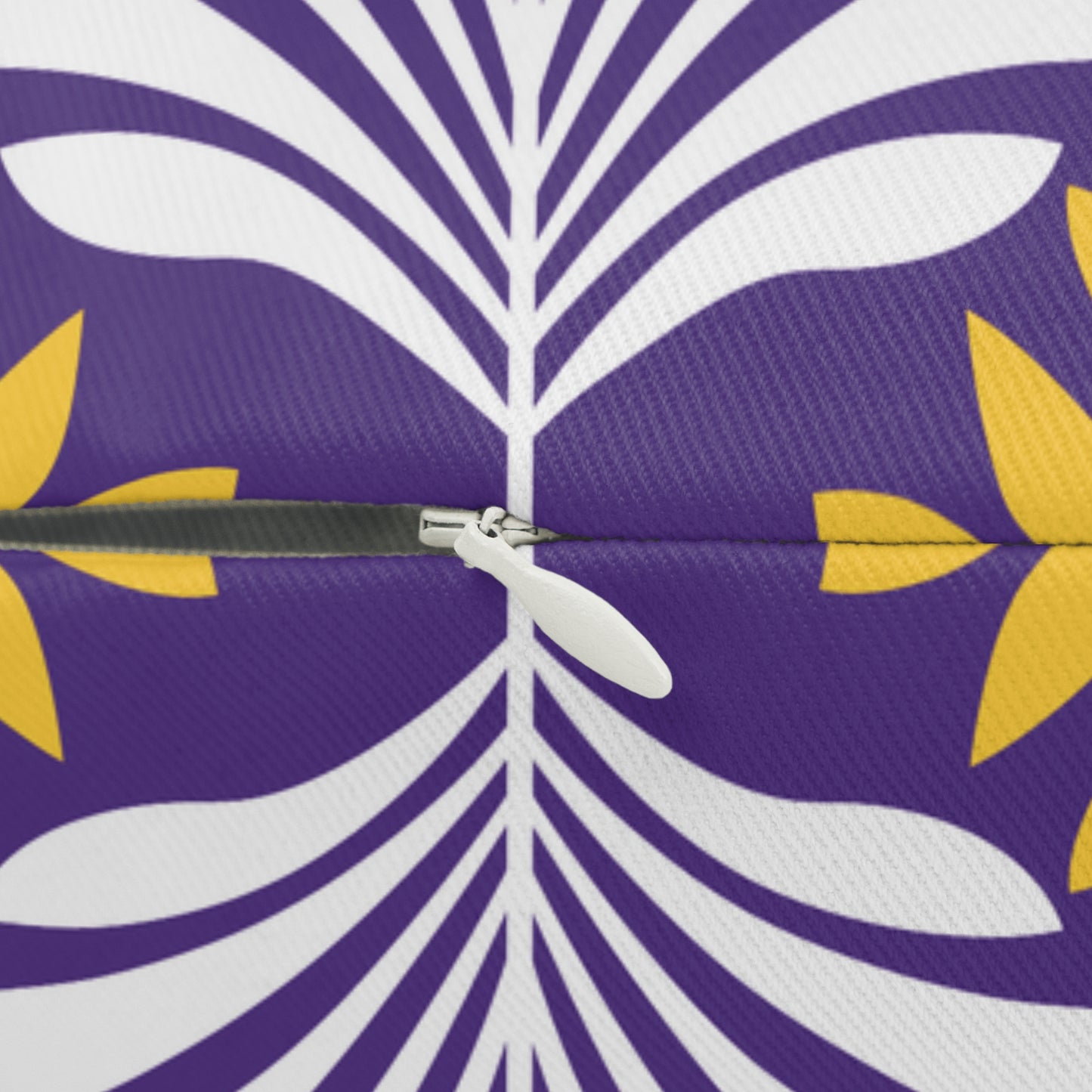 Pillow | Baton Rouge, Louisiana | Deco