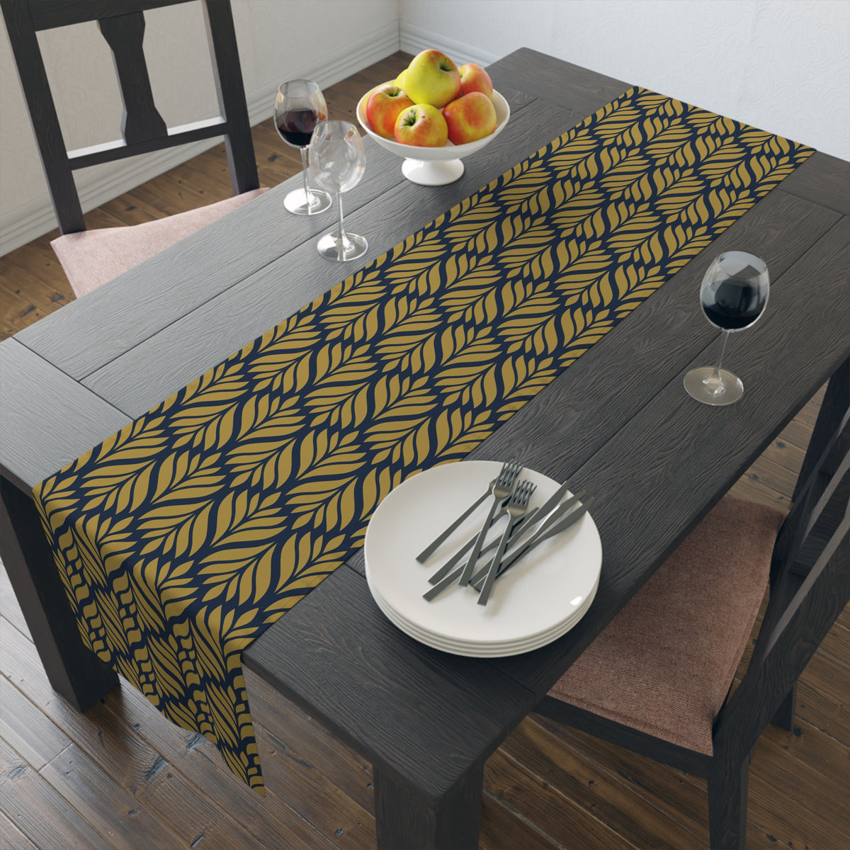Table Runner | Notre Dame, Indiana | Palm