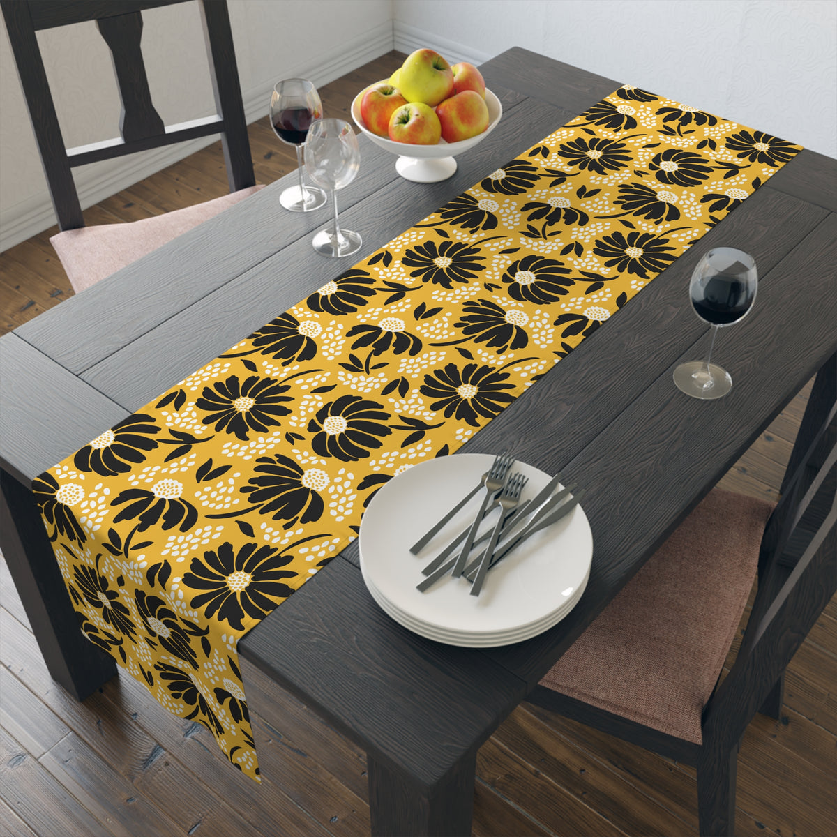 Table Runner | Kennesaw, Georgia | Bellis