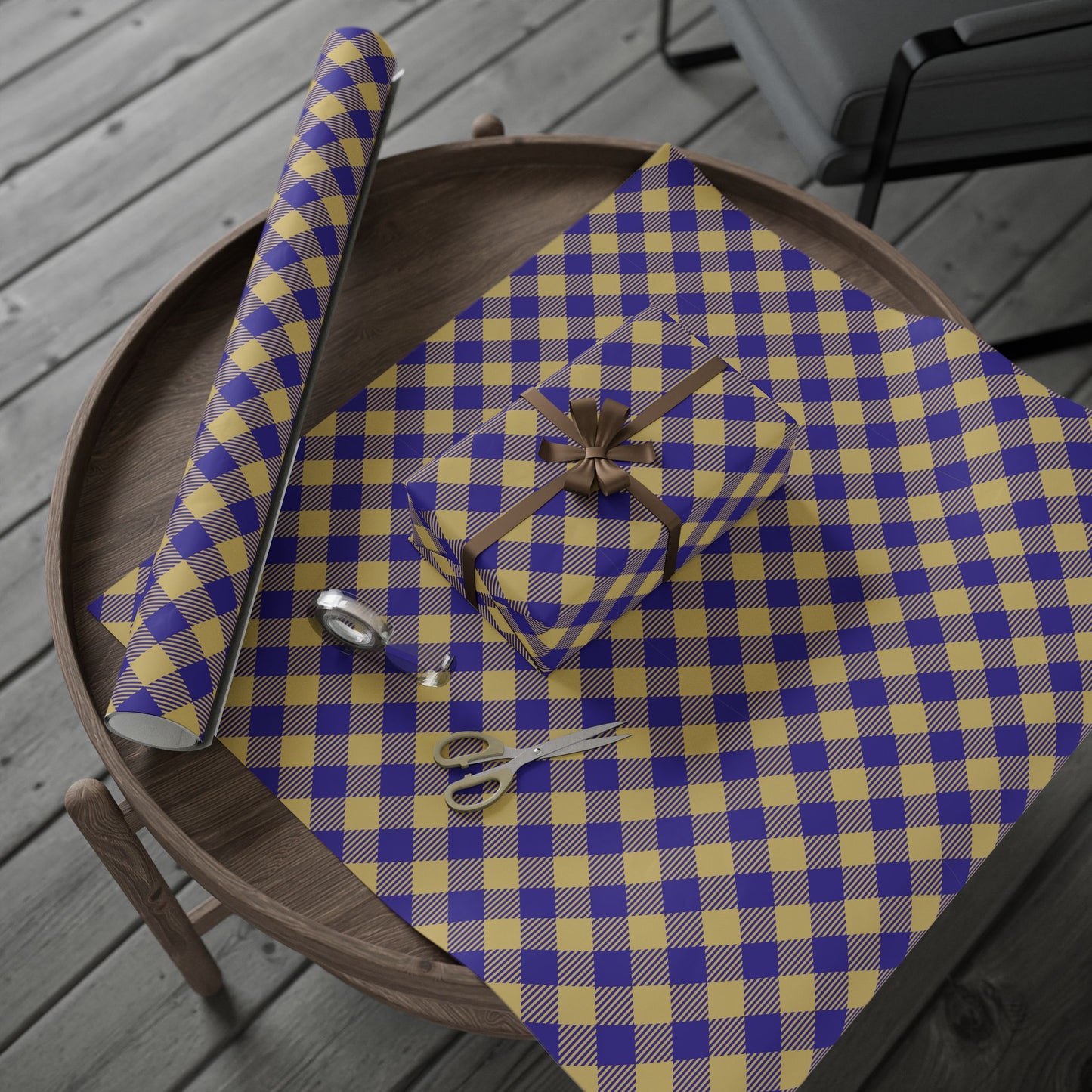 Gift Wrap | Harrisonburg, Virginia | Gingham