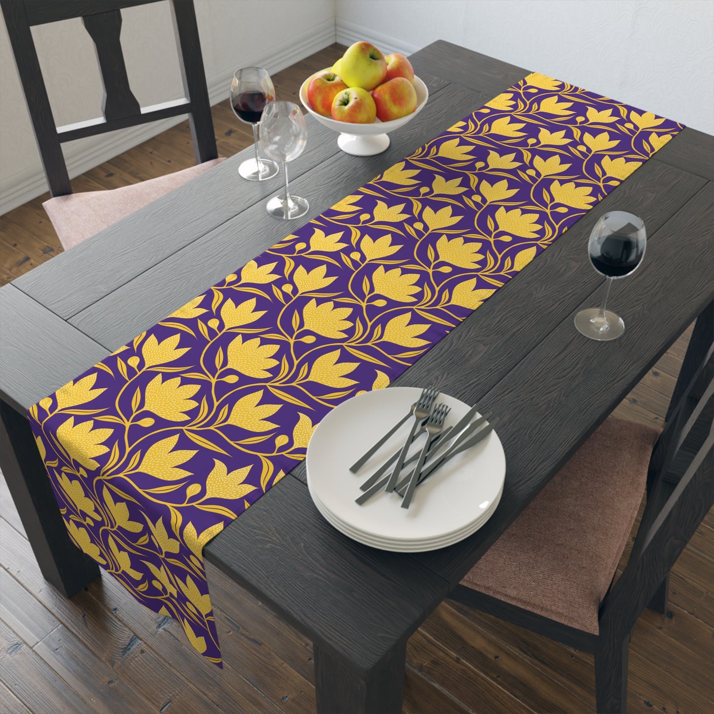 Table Runner | Baton Rouge, Louisiana | Magnolia