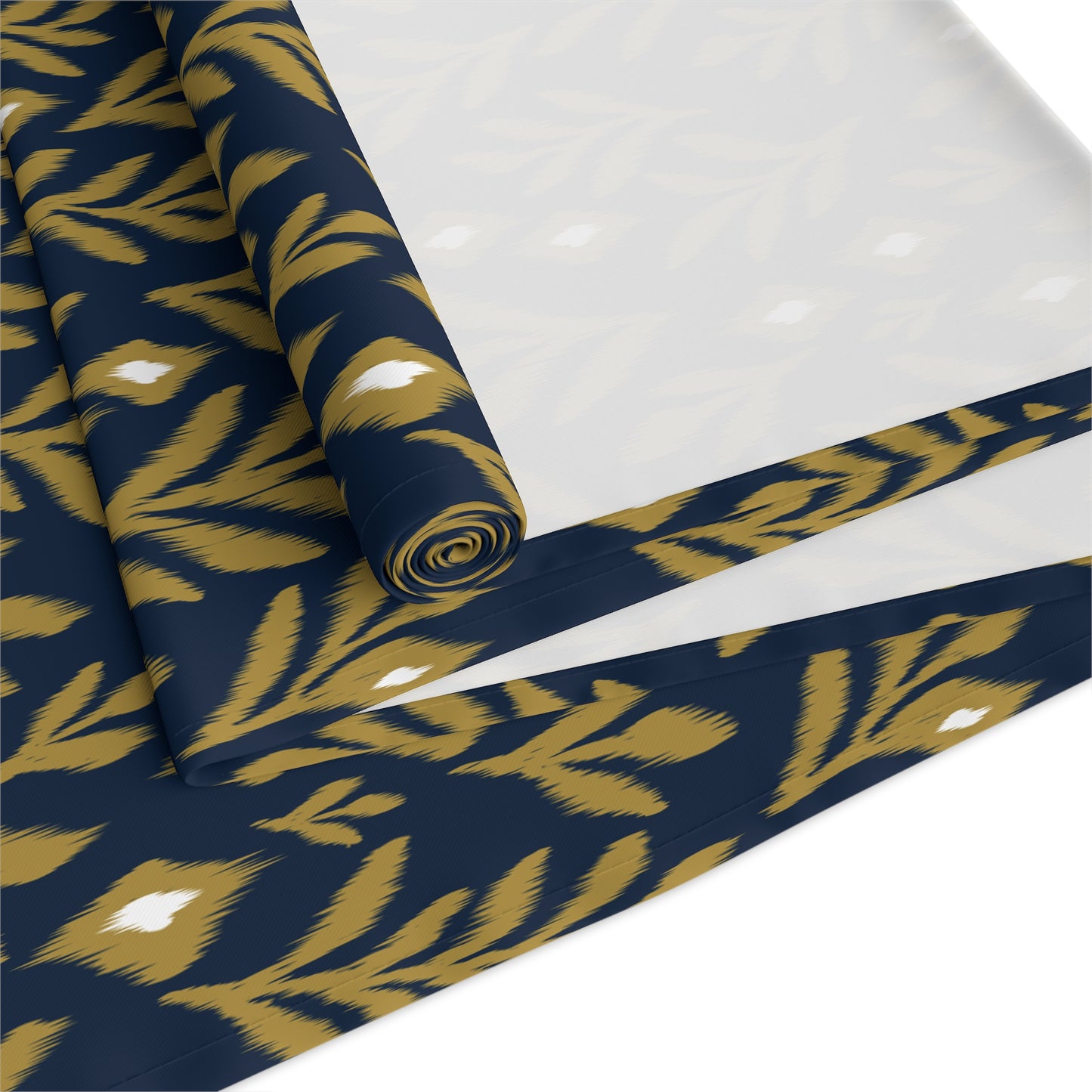 Table Runner | Notre Dame, Indiana | Laurel