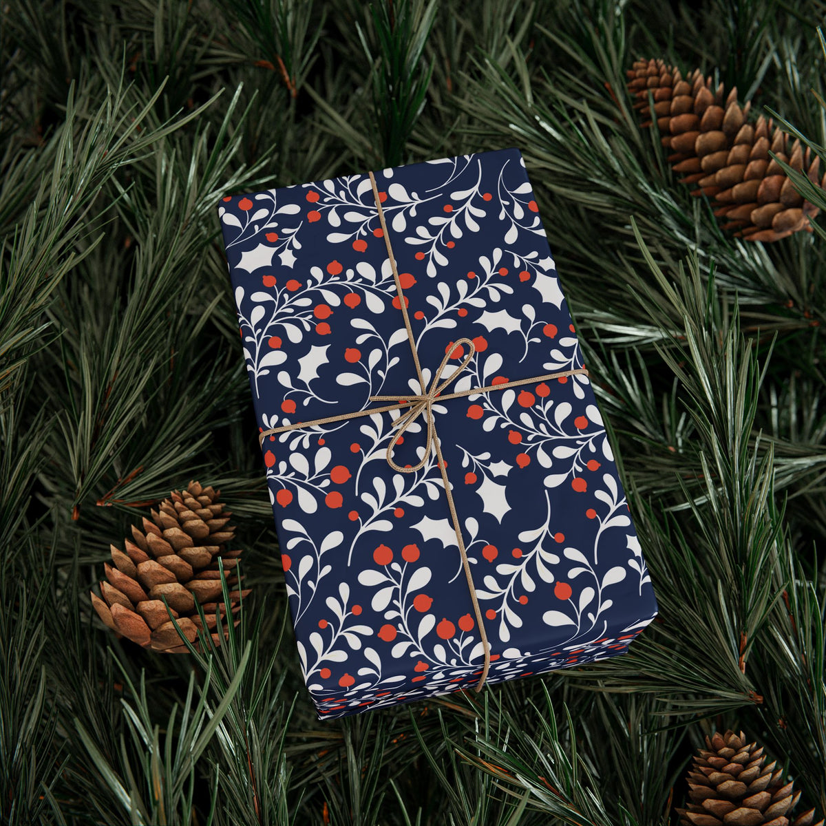 Gift Wrap | Charlottesville, Virginia | Holly